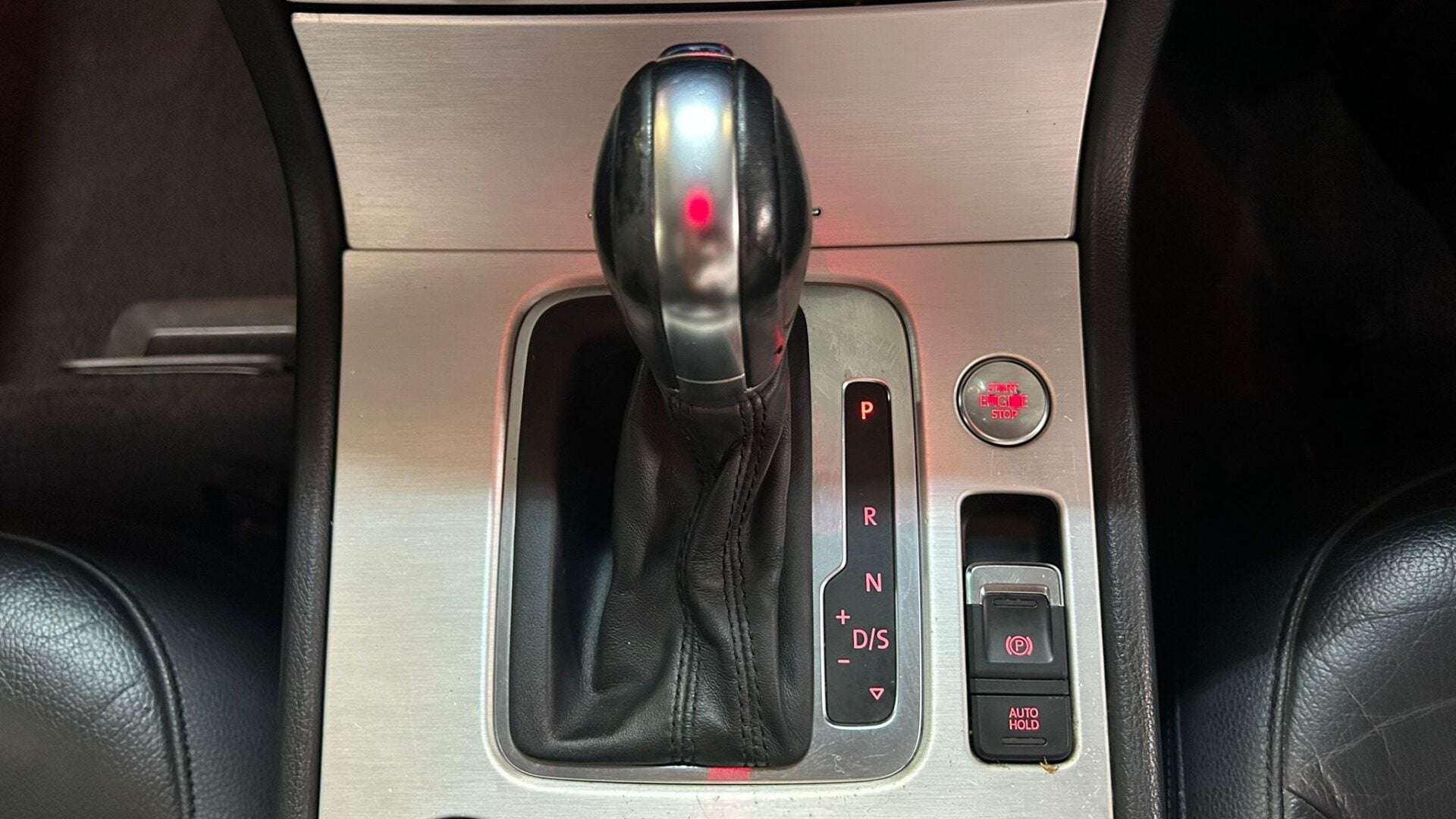 2014 VOLKSWAGEN TOUAREG 2014 VOLKSWAGEN TOUAREG