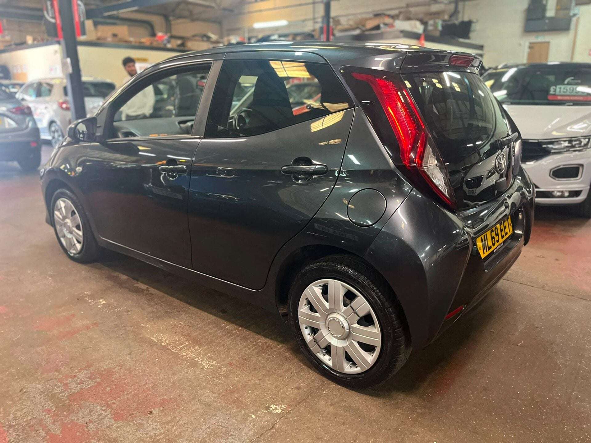 A 2019 TOYOTA AYGO VVT-I X-PLAY A 2019 TOYOTA AYGO VVT-I X-PLAY