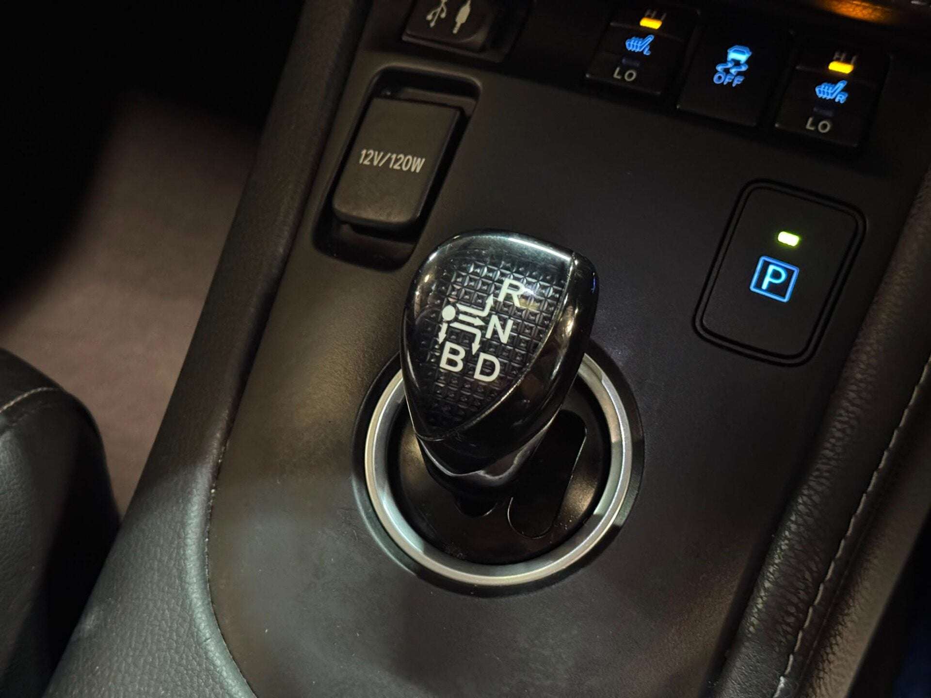 2015 TOYOTA AURIS 2015 TOYOTA AURIS