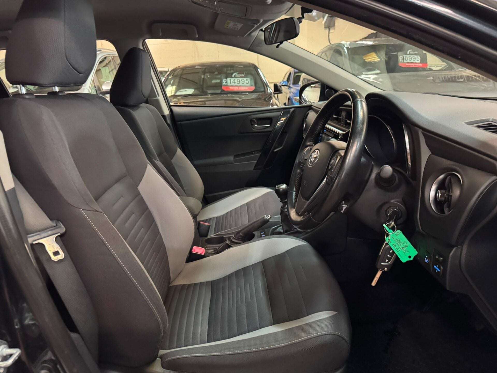 2015 TOYOTA AURIS 2015 TOYOTA AURIS