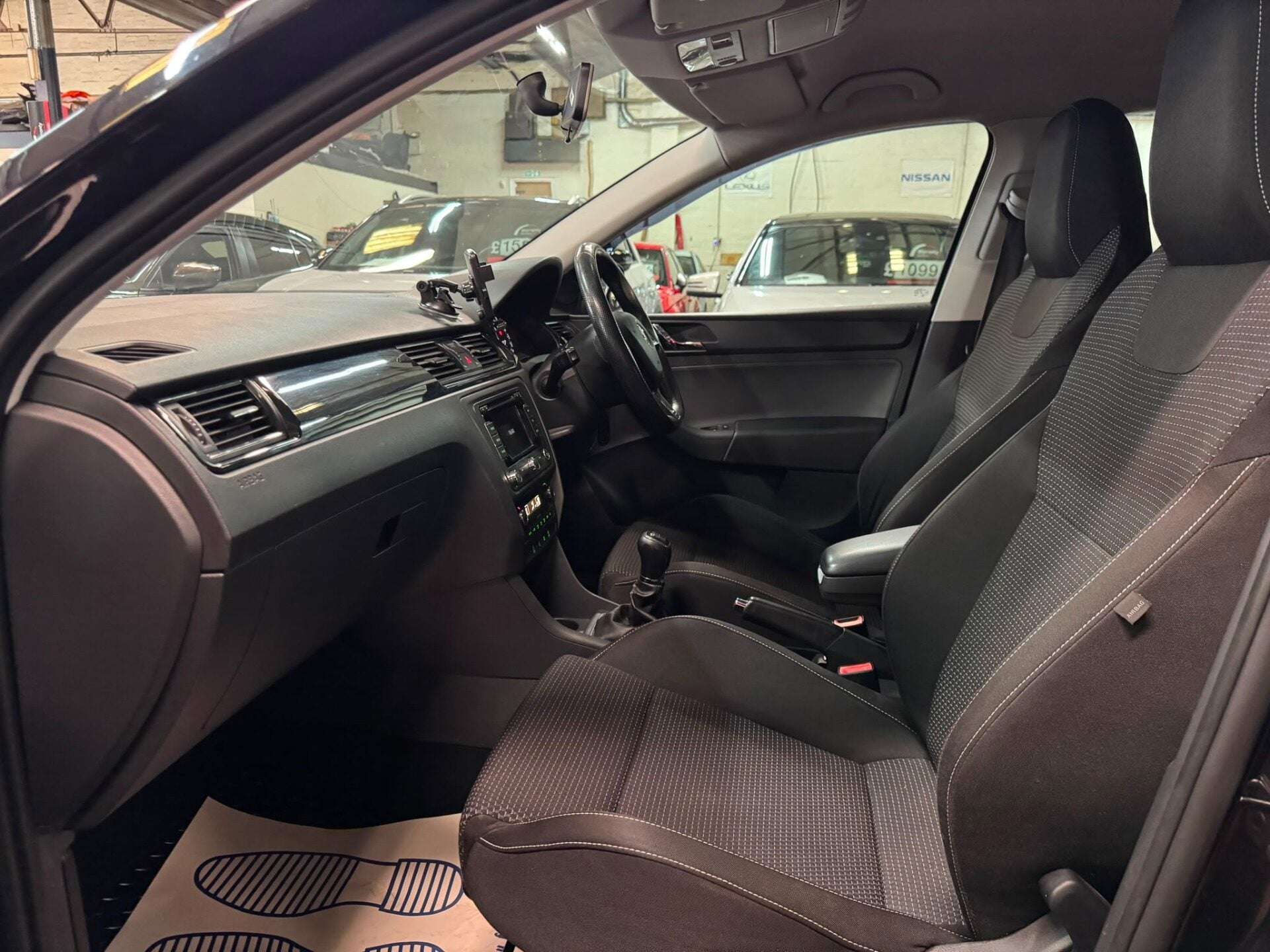2015 SKODA RAPID 2015 SKODA RAPID