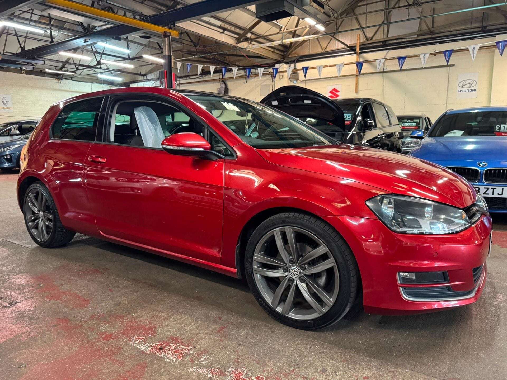 A 2016 VOLKSWAGEN GOLF GT EDITION TDI BLUEMOTION TECHNOLOGY A 2016 VOLKSWAGEN GOLF GT EDITION TDI BLUEMOTION TECHNOLOGY