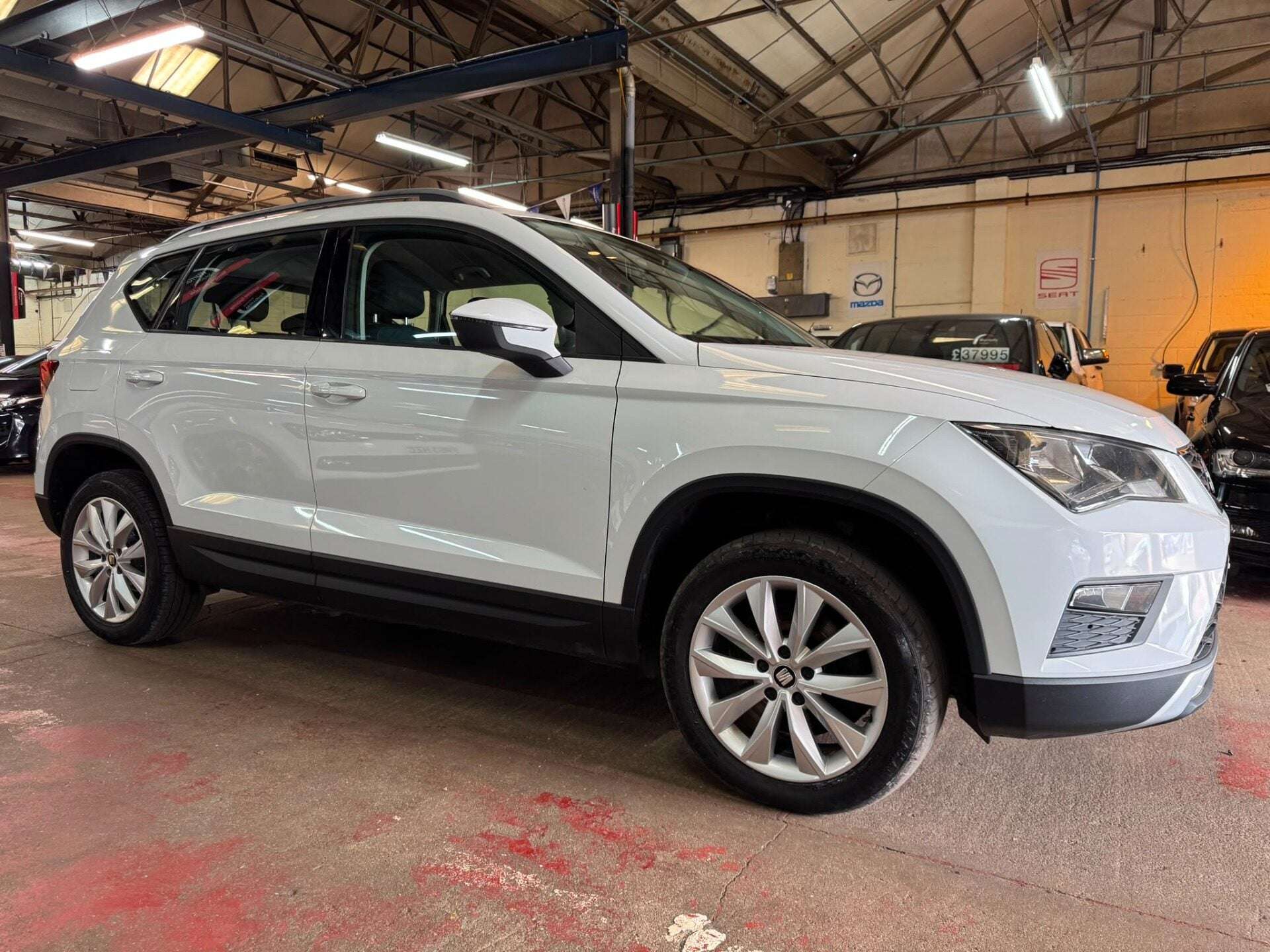 A 2017 SEAT ATECA TSI ECOMOTIVE SE A 2017 SEAT ATECA TSI ECOMOTIVE SE