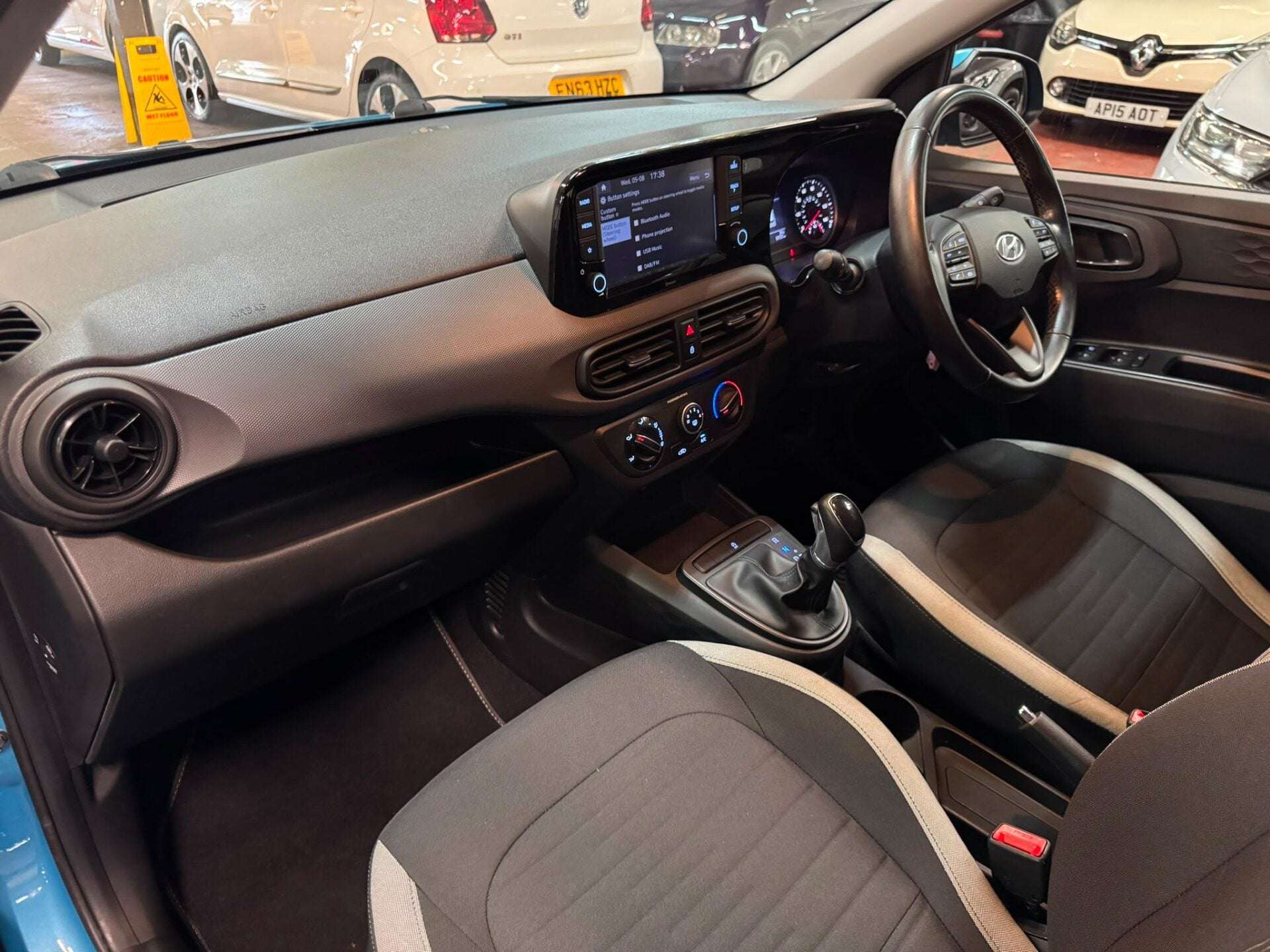 2022 HYUNDAI I10 2022 HYUNDAI I10
