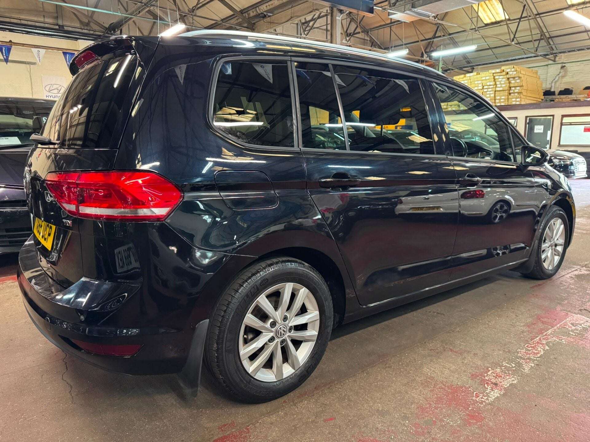 2015 VOLKSWAGEN TOURAN 2015 VOLKSWAGEN TOURAN