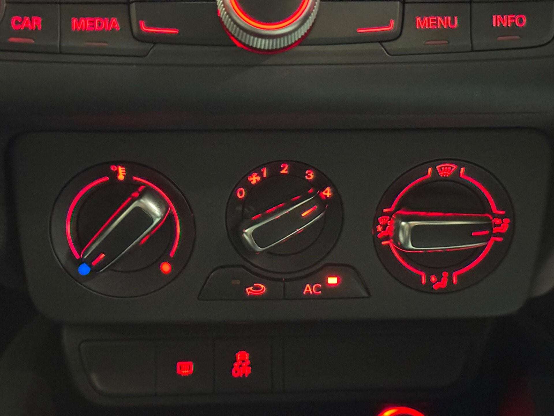 2013 AUDI A1 2013 AUDI A1