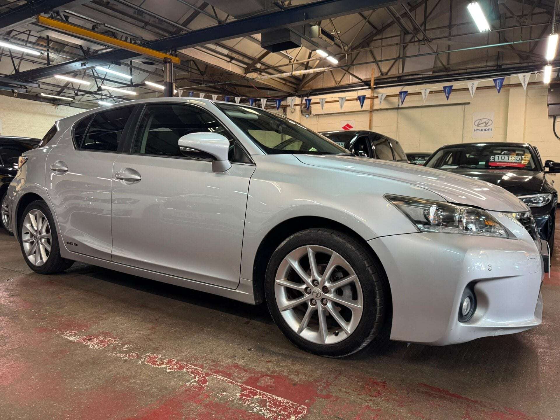 A 2011 LEXUS CT 200H SE-I A 2011 LEXUS CT 200H SE-I
