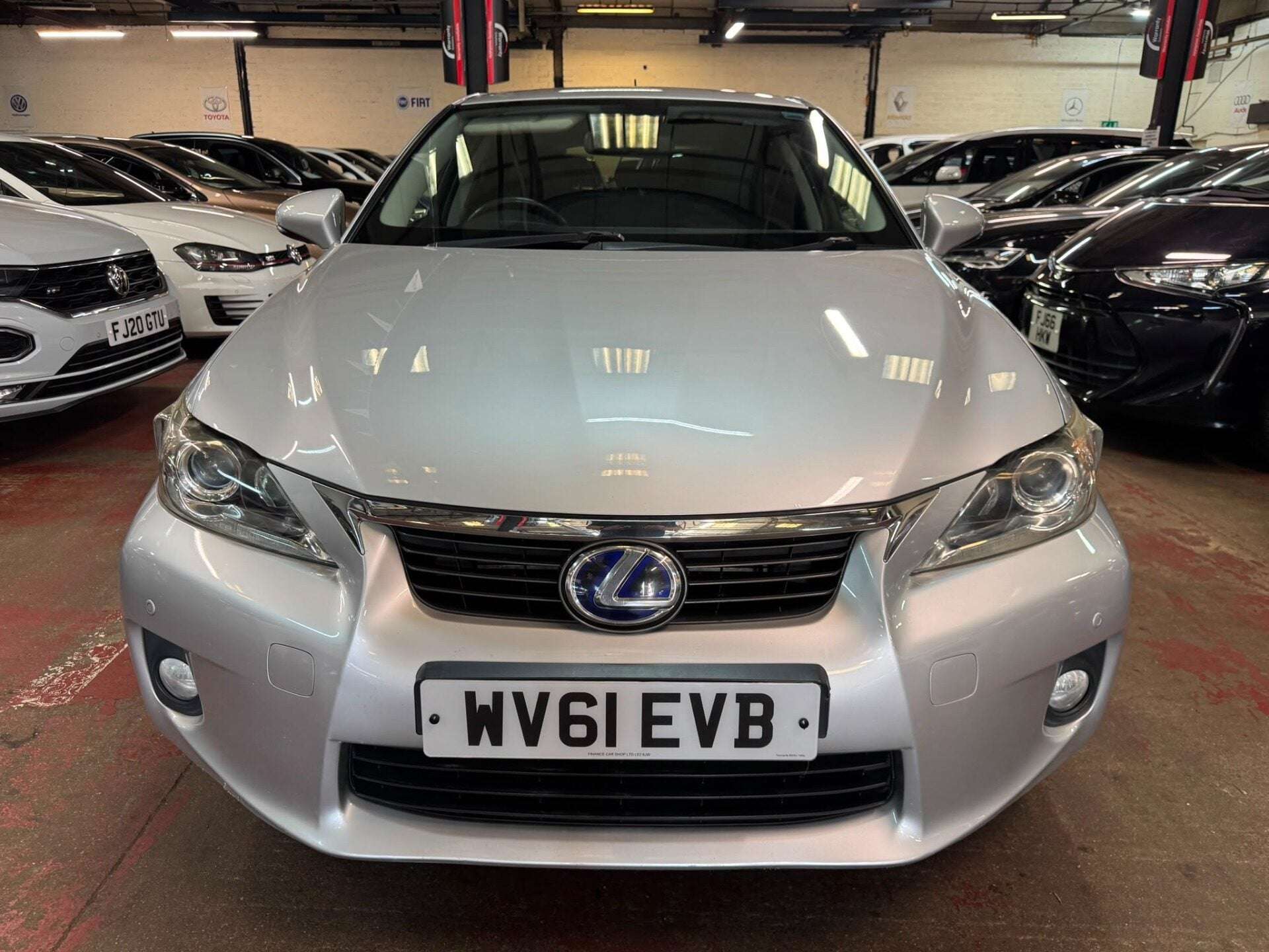 A 2011 LEXUS CT 200H SE-I A 2011 LEXUS CT 200H SE-I
