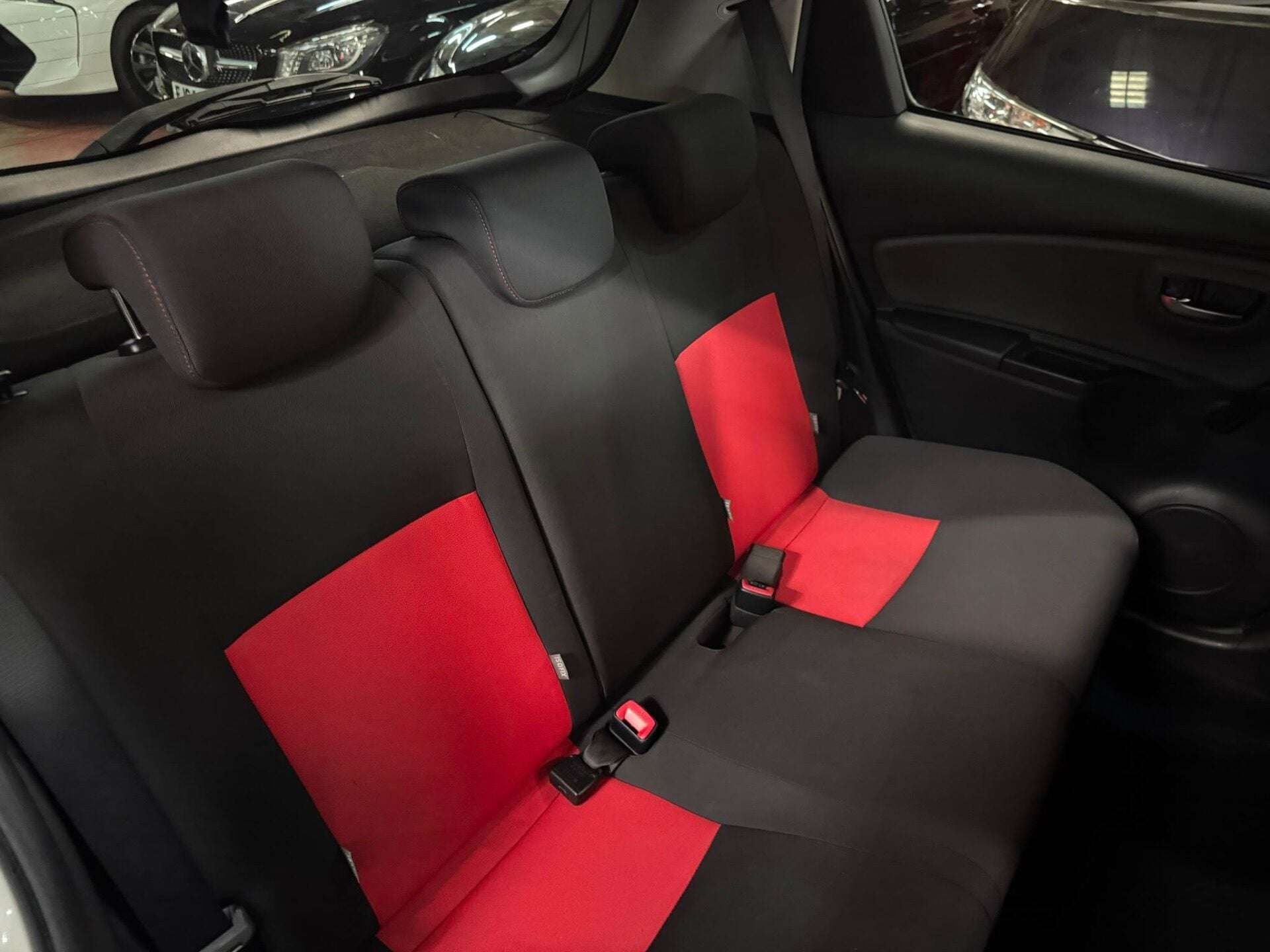 2015 TOYOTA YARIS 2015 TOYOTA YARIS
