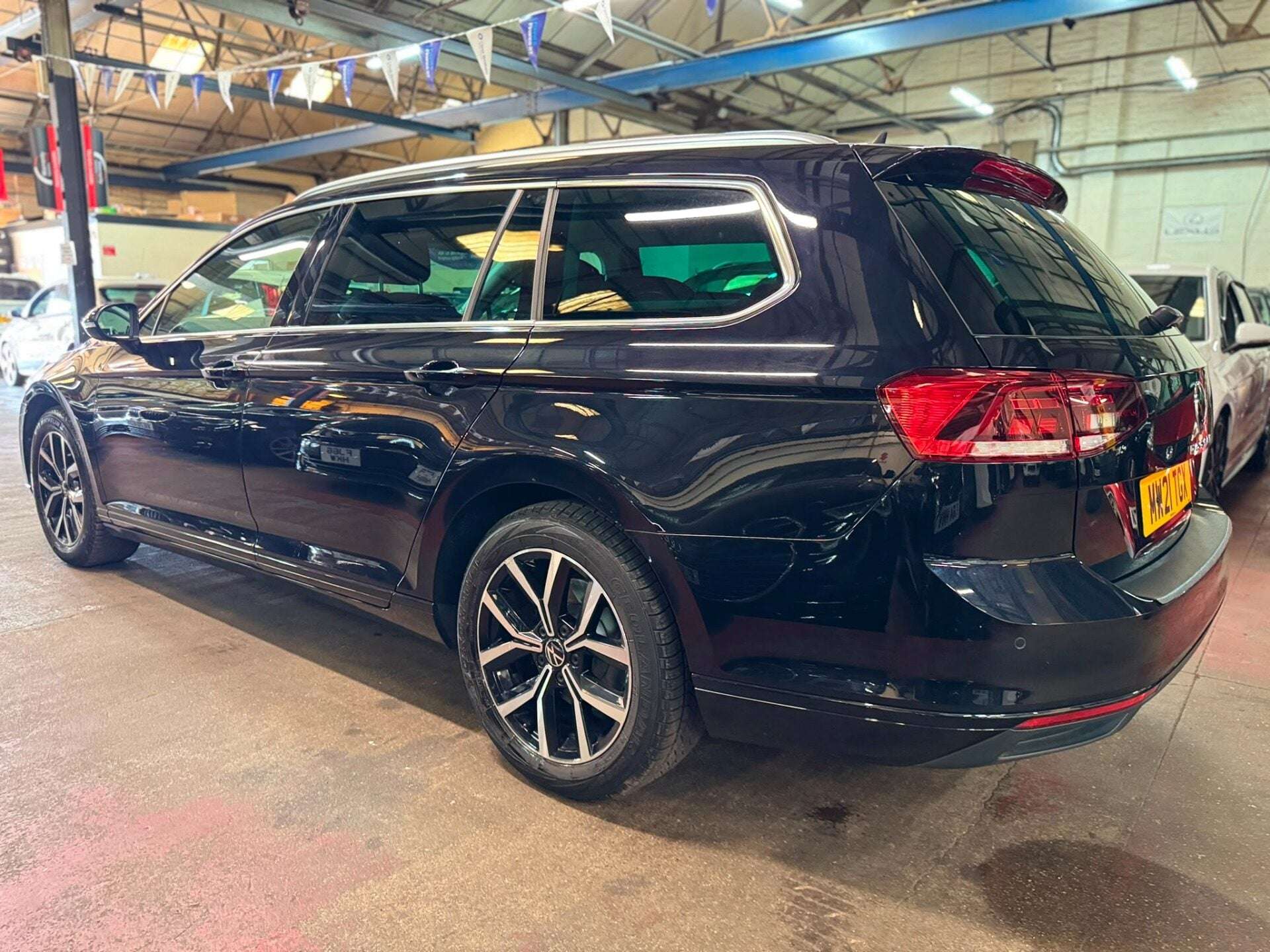A 2021 VOLKSWAGEN PASSAT SEL TSI EVO DSG A 2021 VOLKSWAGEN PASSAT SEL TSI EVO DSG