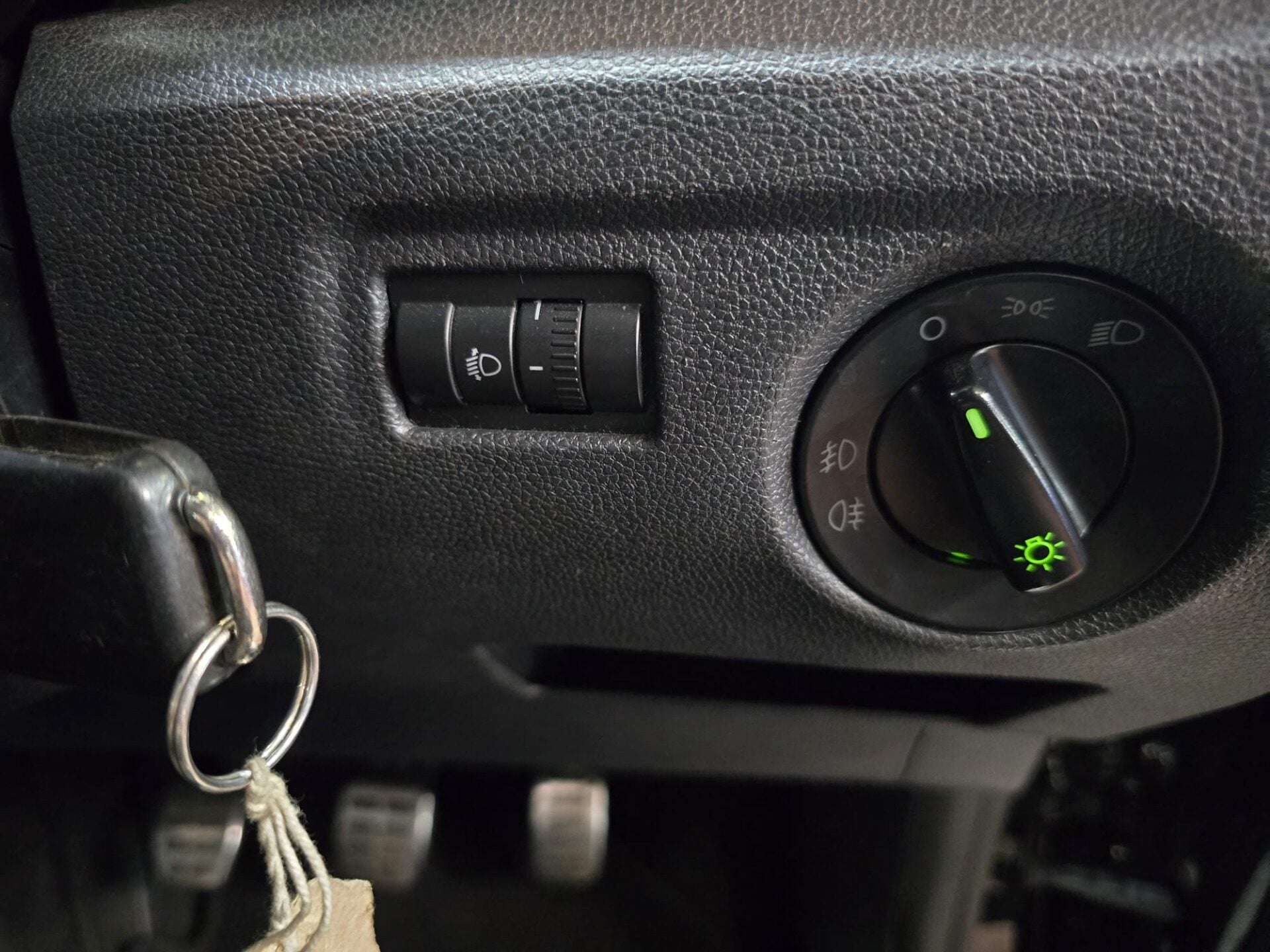 2013 SKODA FABIA 2013 SKODA FABIA