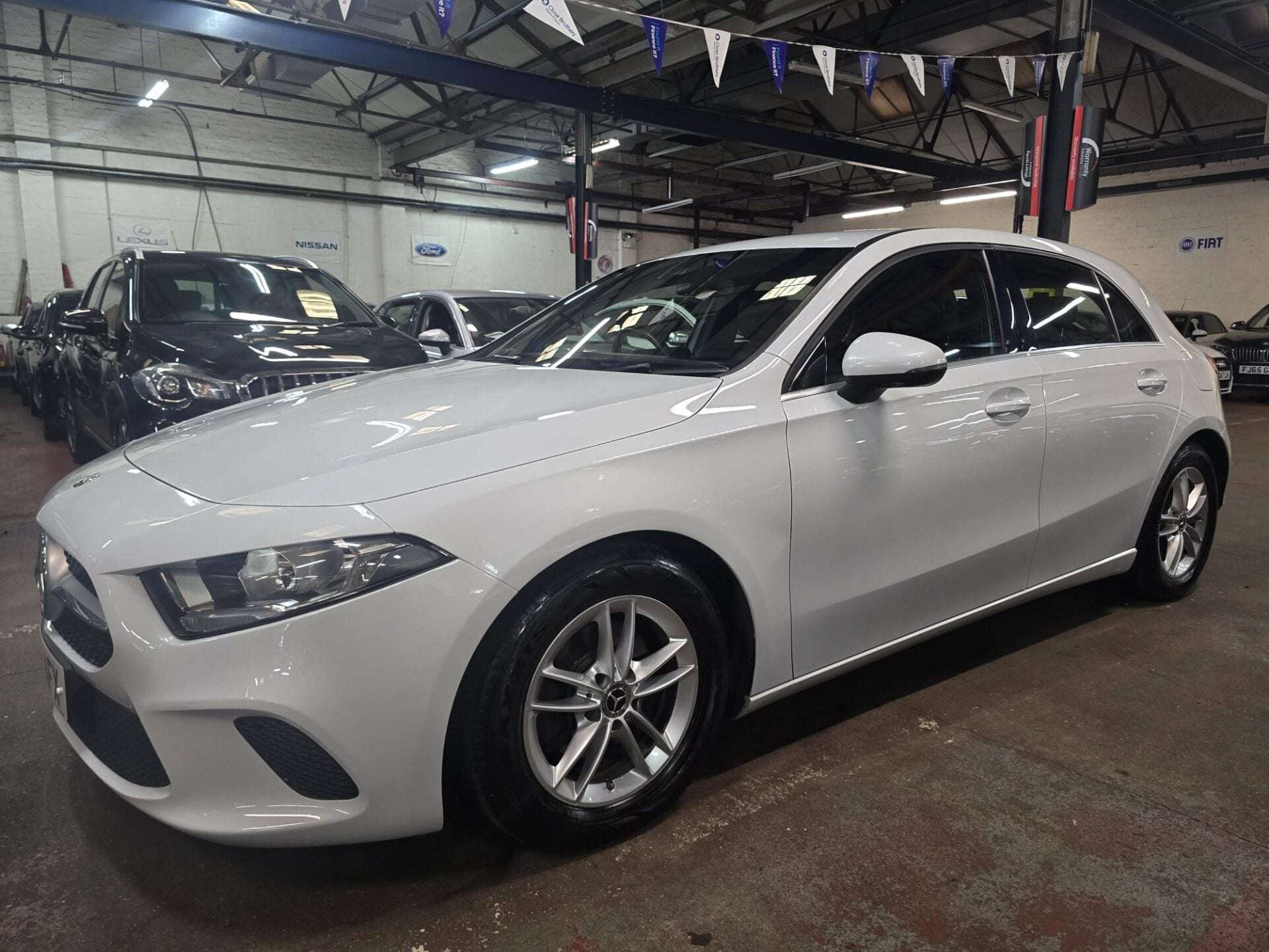 A 2019 MERCEDES-BENZ A CLASS A 180 SE A 2019 MERCEDES-BENZ A CLASS A 180 SE
