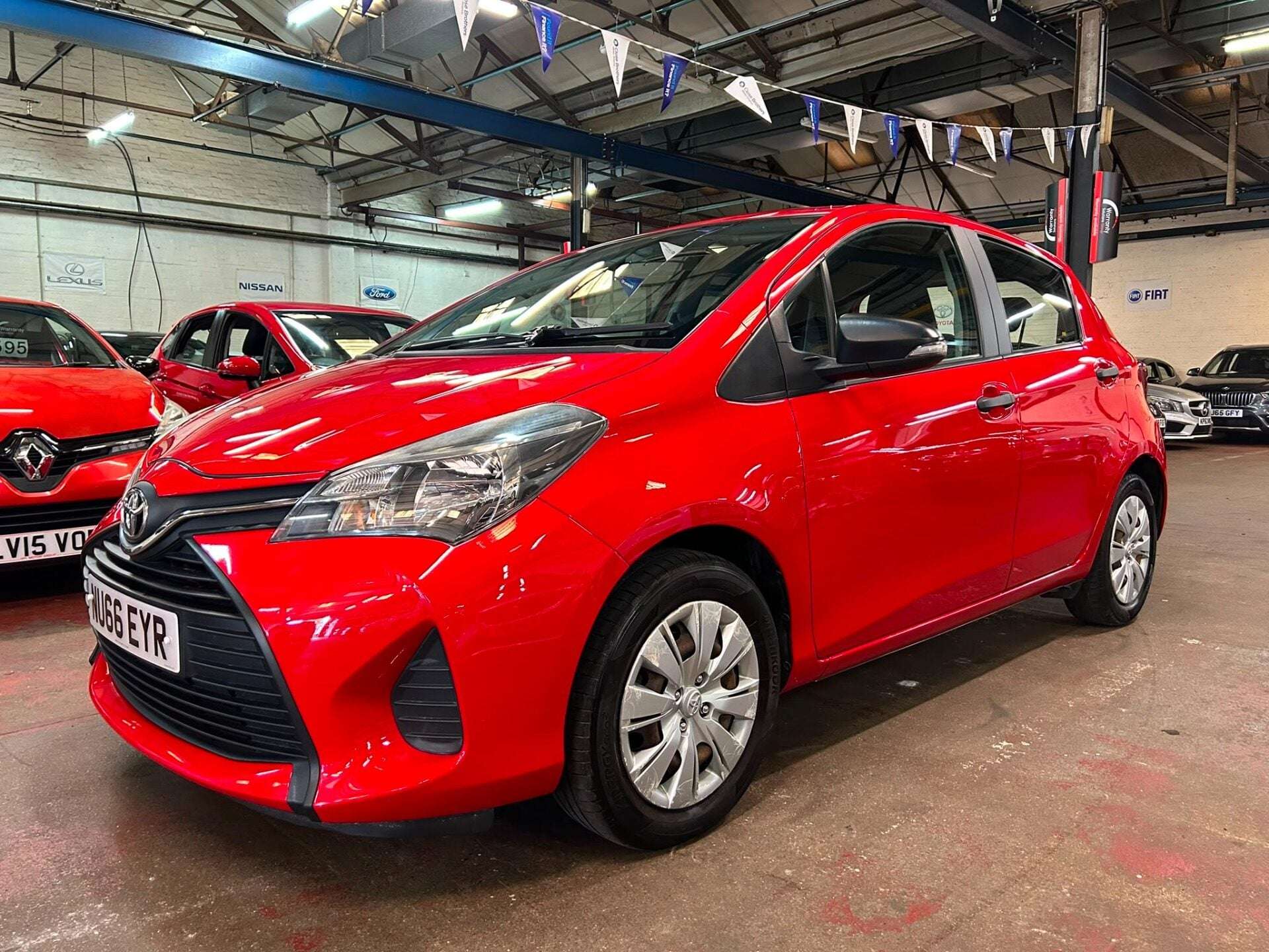A 2016 TOYOTA YARIS VVT-I ACTIVE A 2016 TOYOTA YARIS VVT-I ACTIVE