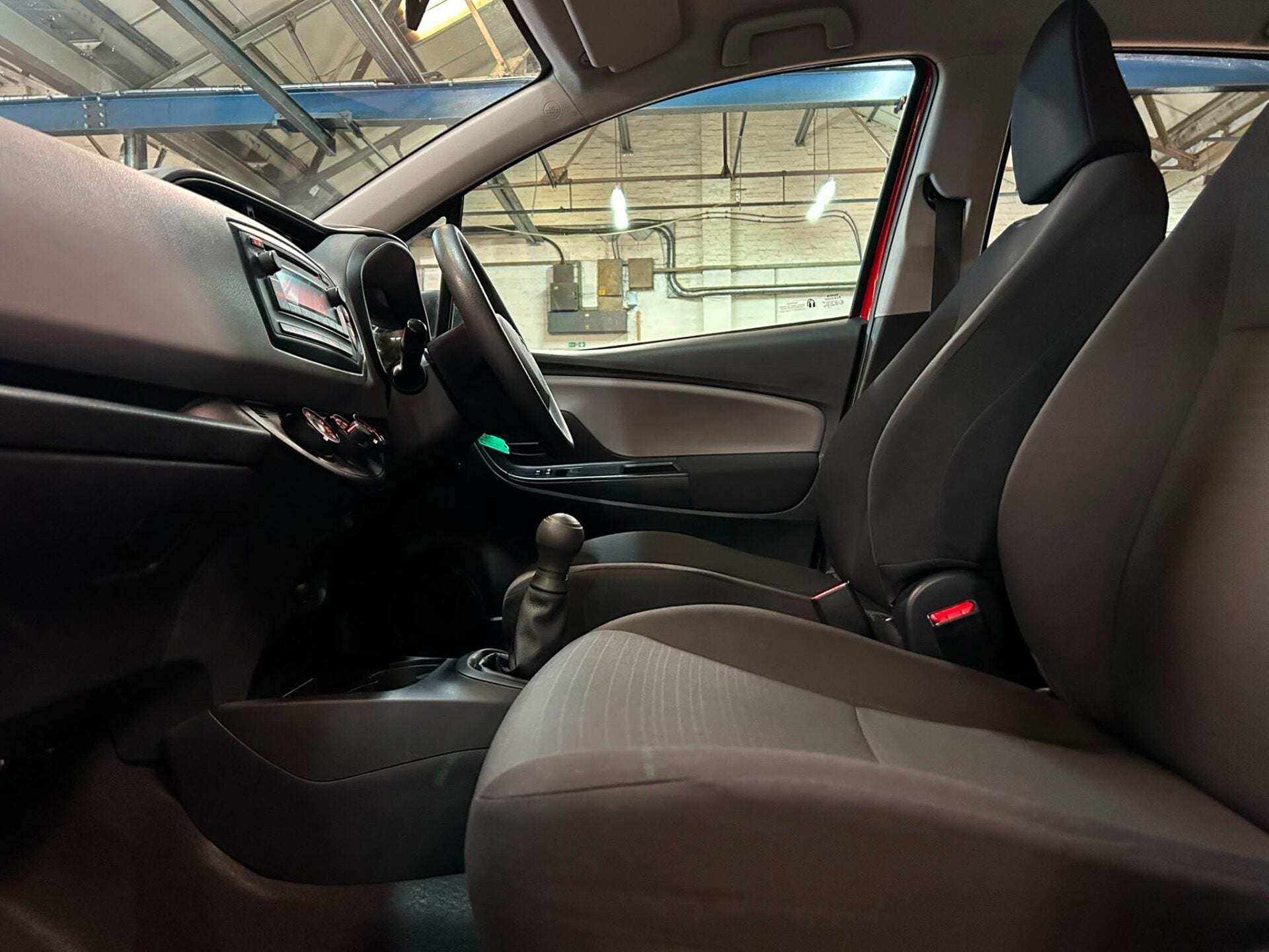 2016 TOYOTA YARIS 2016 TOYOTA YARIS