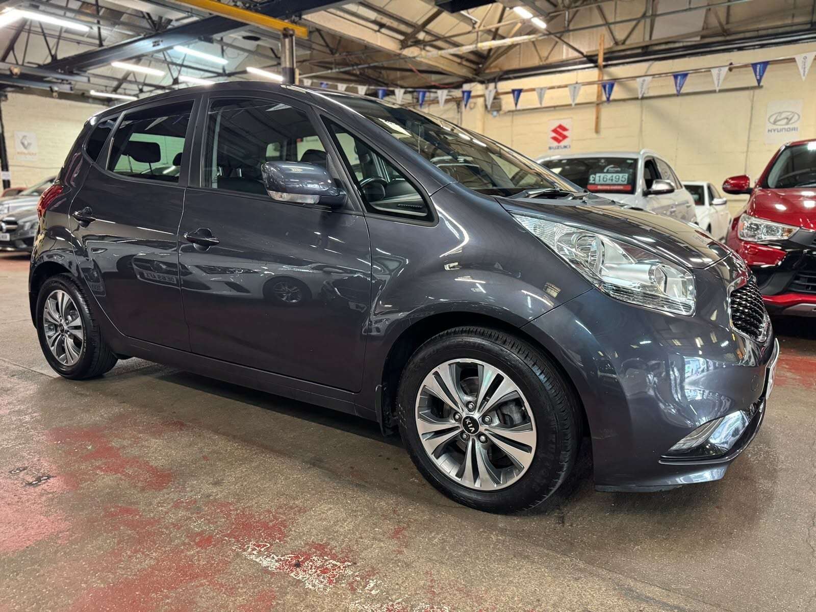 A 2017 KIA VENGA CRDI 3 ISG A 2017 KIA VENGA CRDI 3 ISG