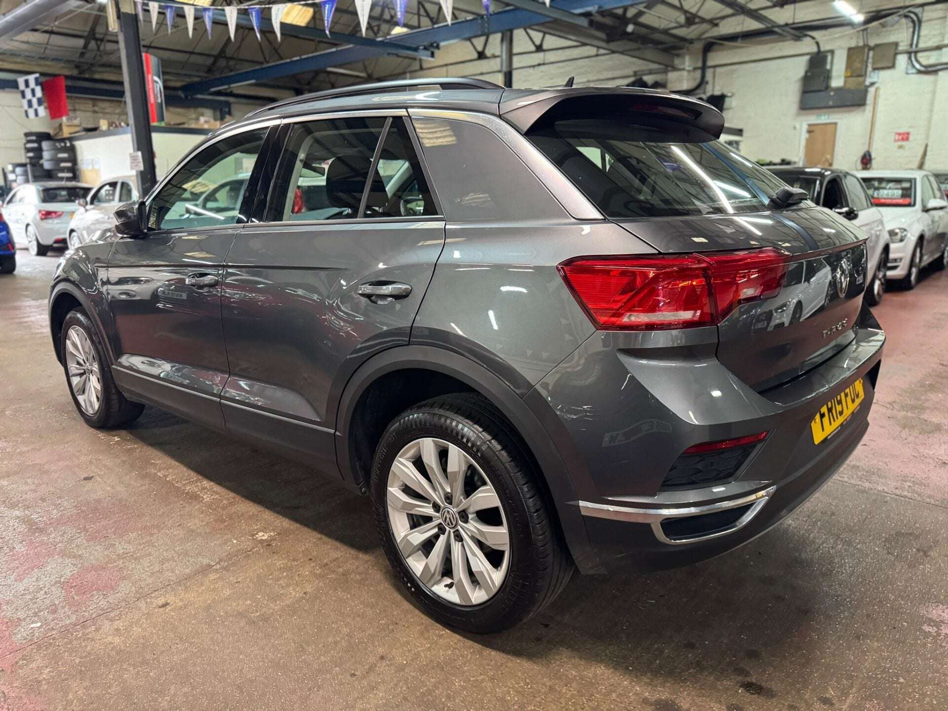 2019 VOLKSWAGEN T-ROC 2019 VOLKSWAGEN T-ROC