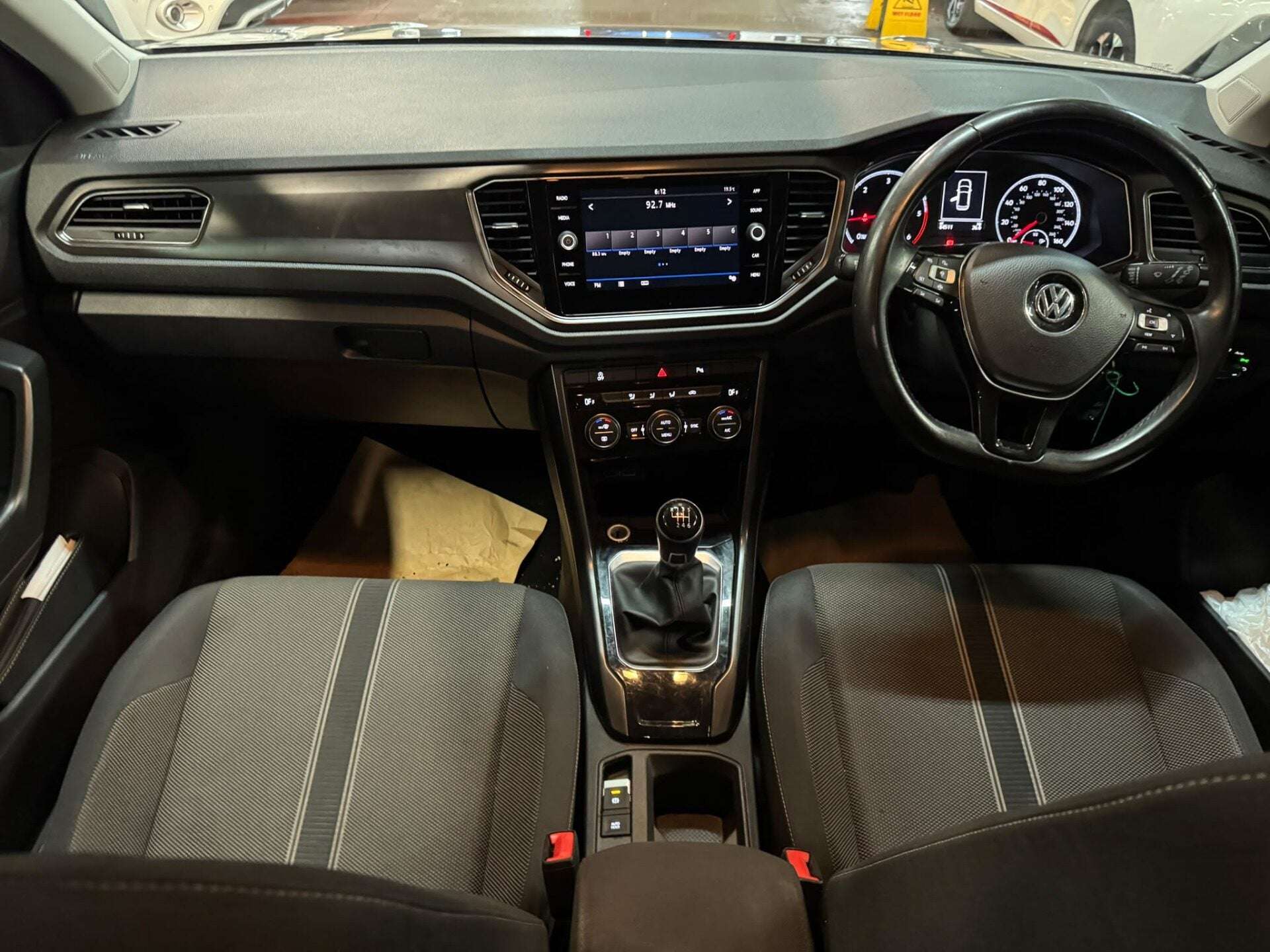2019 VOLKSWAGEN T-ROC 2019 VOLKSWAGEN T-ROC