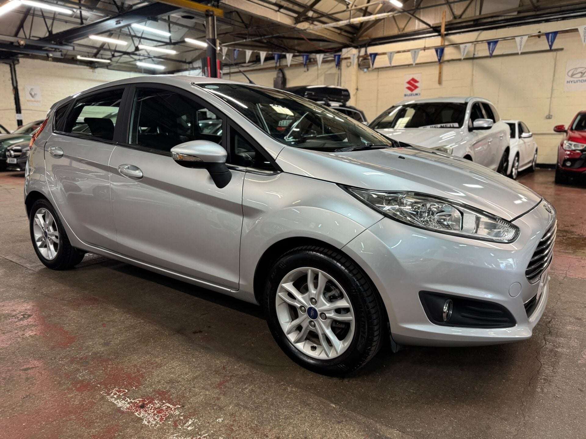 A 2015 FORD FIESTA ZETEC A 2015 FORD FIESTA ZETEC