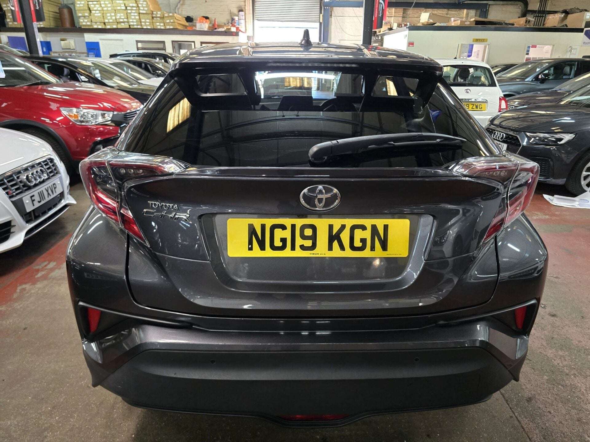 2019 TOYOTA C-HR 2019 TOYOTA C-HR