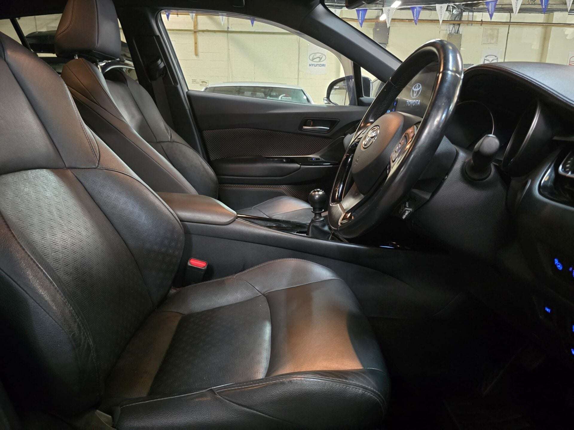 2019 TOYOTA C-HR 2019 TOYOTA C-HR