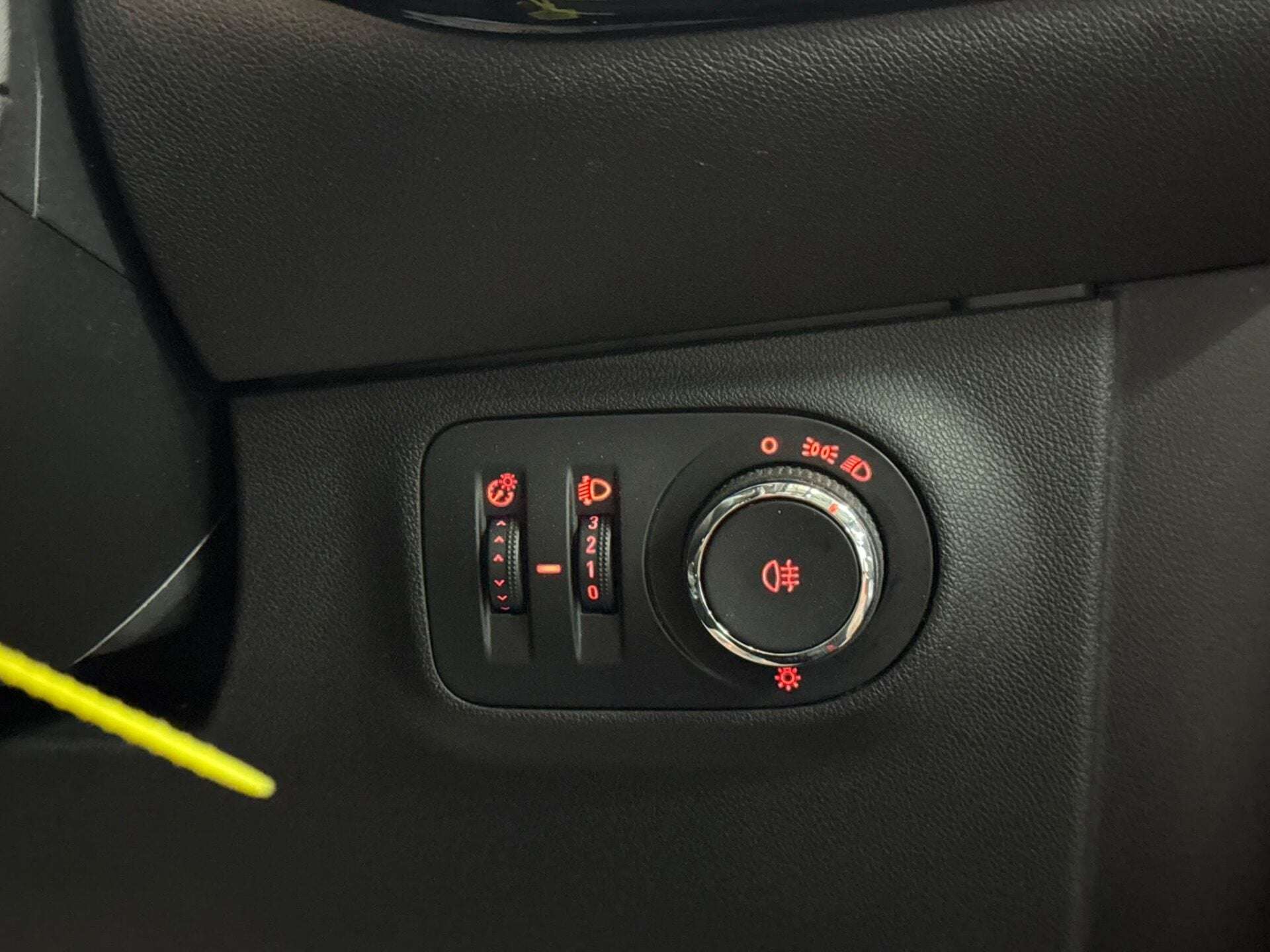 2015 VAUXHALL CORSA 2015 VAUXHALL CORSA