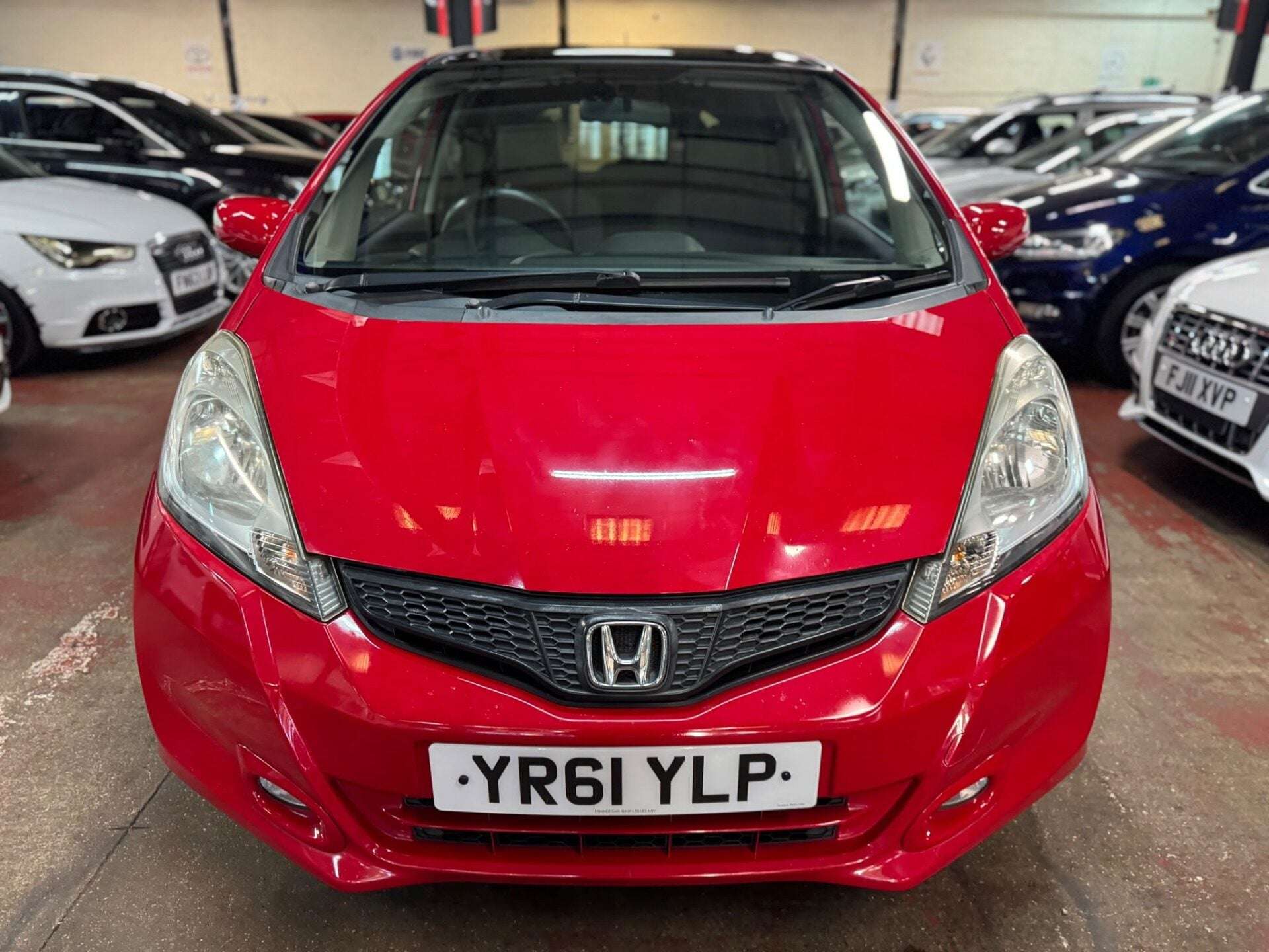 A 2011 HONDA JAZZ I-VTEC EX A 2011 HONDA JAZZ I-VTEC EX