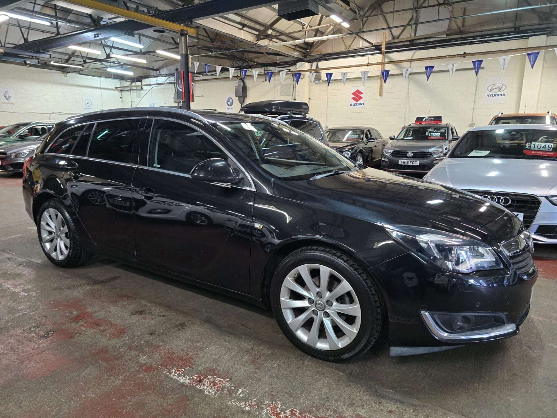 A 2016 VAUXHALL INSIGNIA ELITE CDTI ECOFLEX S/S A 2016 VAUXHALL INSIGNIA ELITE CDTI ECOFLEX S/S