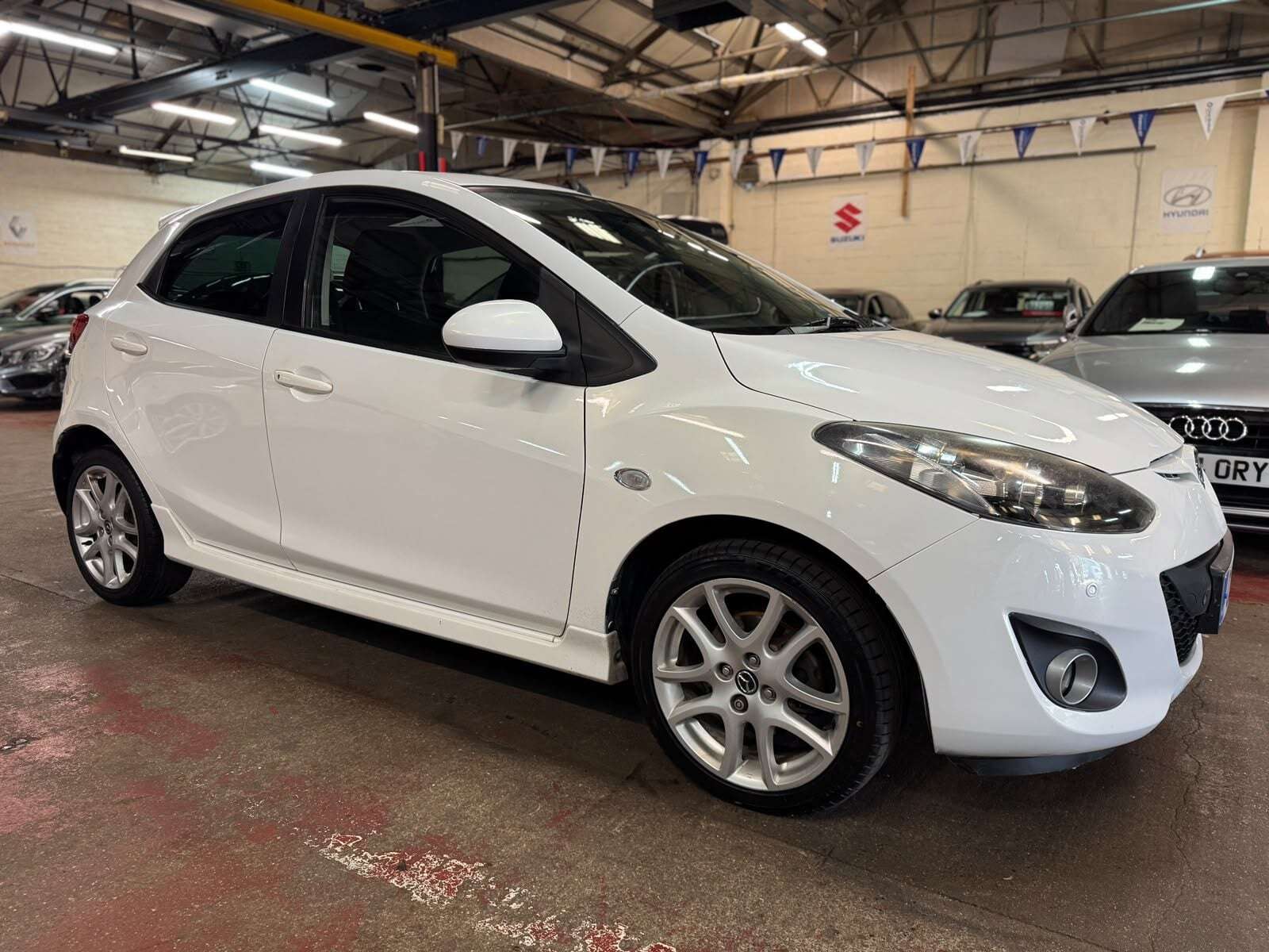 A 2013 MAZDA 2 SPORT A 2013 MAZDA 2 SPORT