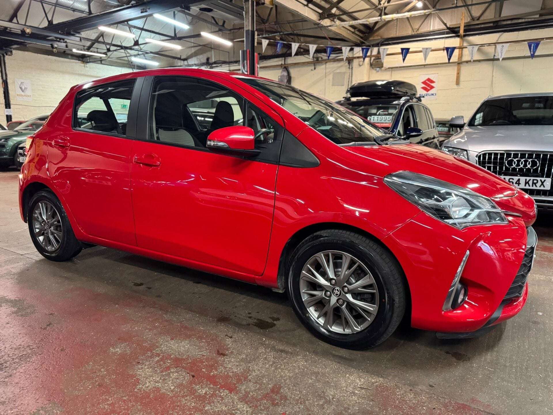 A 2017 TOYOTA YARIS VVT-I ICON A 2017 TOYOTA YARIS VVT-I ICON