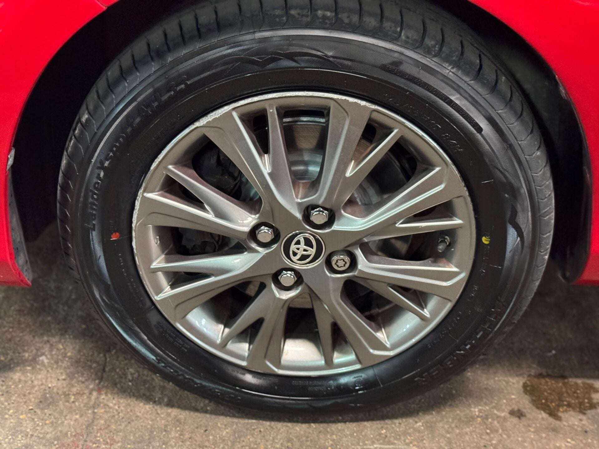 2017 TOYOTA YARIS 2017 TOYOTA YARIS