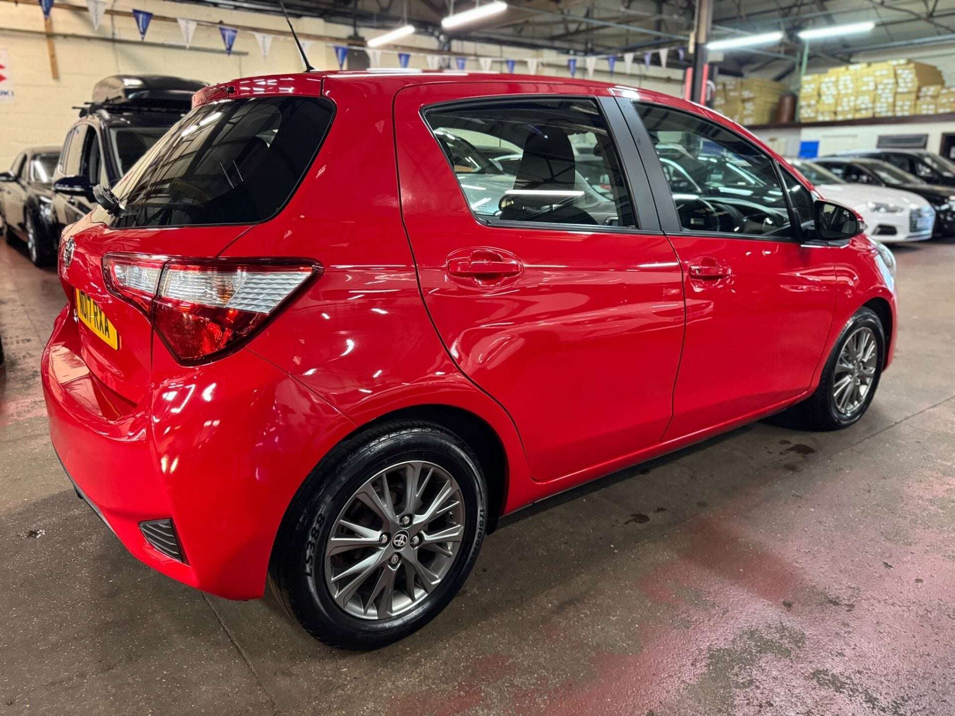 2017 TOYOTA YARIS 2017 TOYOTA YARIS