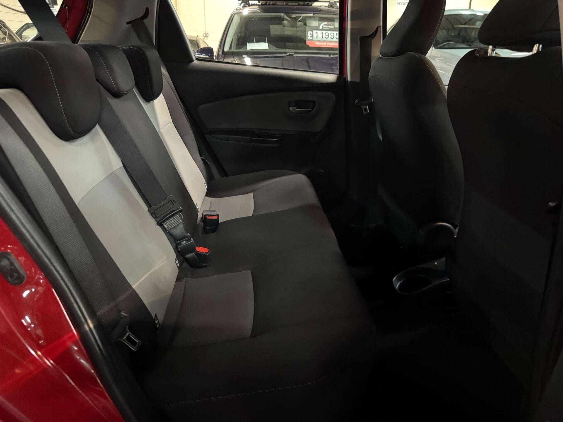 2017 TOYOTA YARIS 2017 TOYOTA YARIS