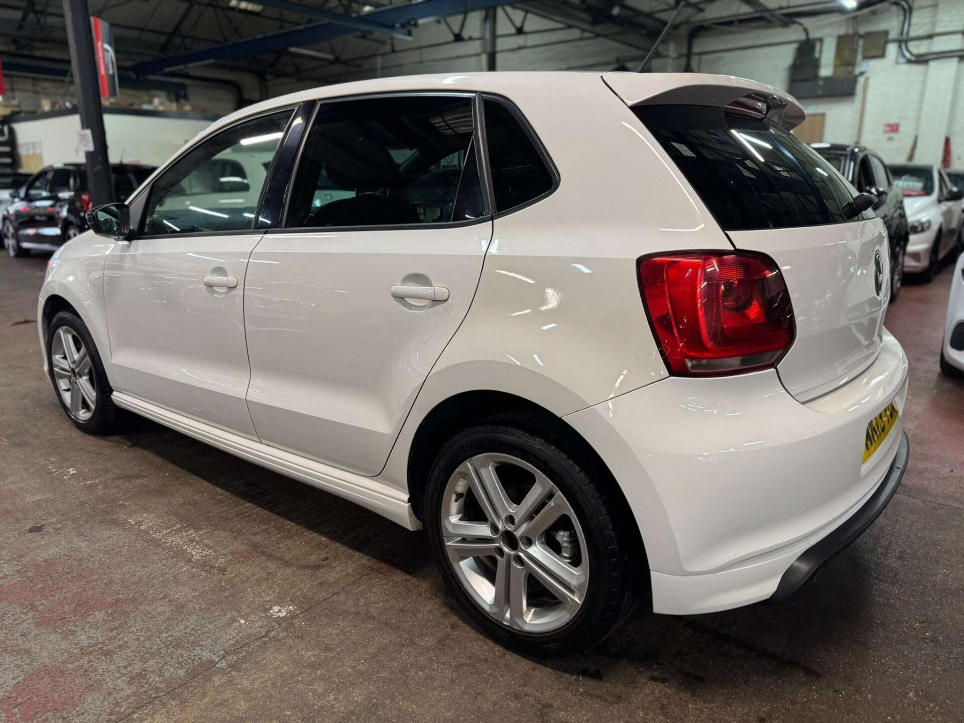 A 2013 VOLKSWAGEN POLO R LINE TSI A 2013 VOLKSWAGEN POLO R LINE TSI