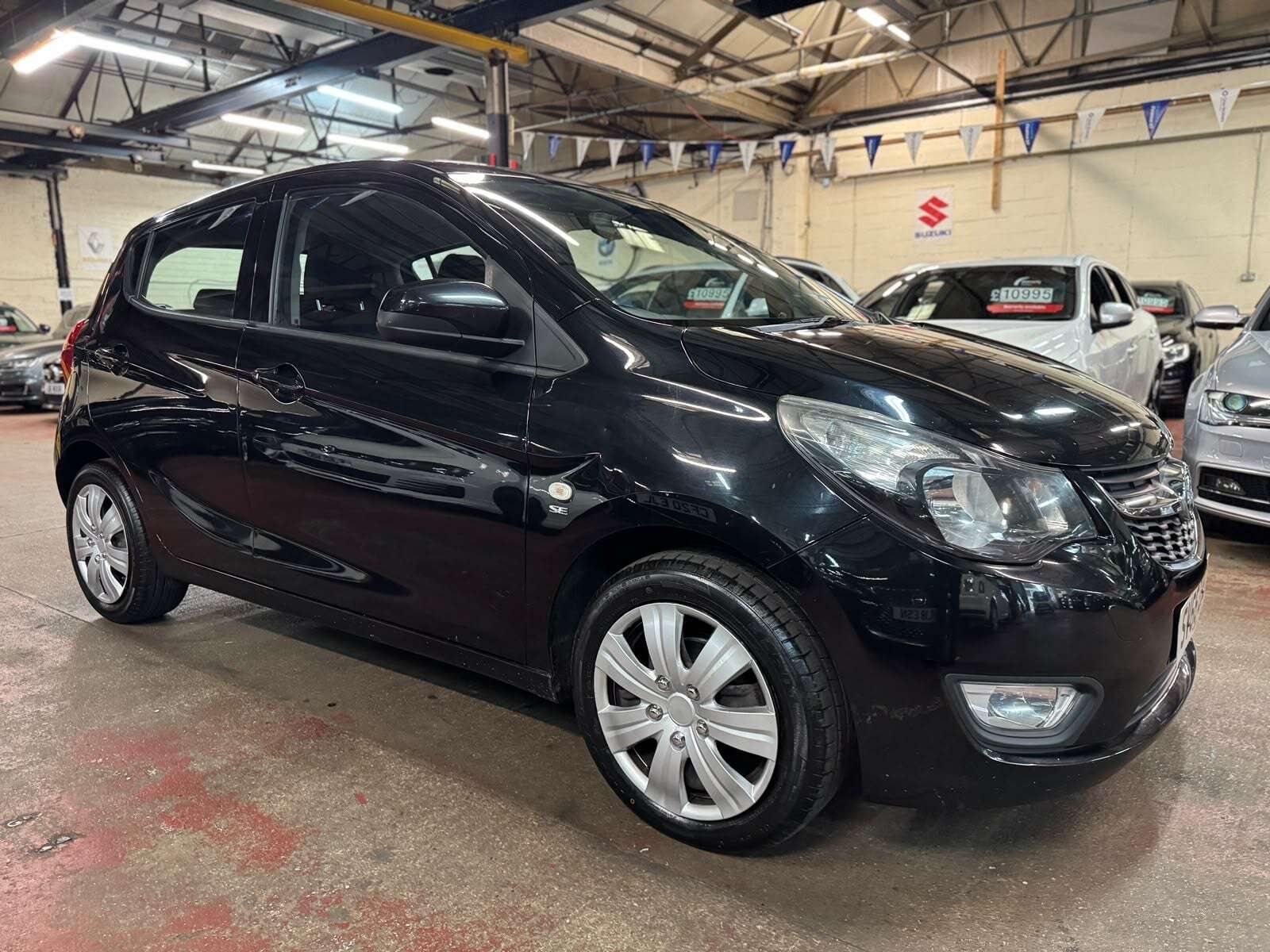 A 2016 VAUXHALL VIVA SE A 2016 VAUXHALL VIVA SE
