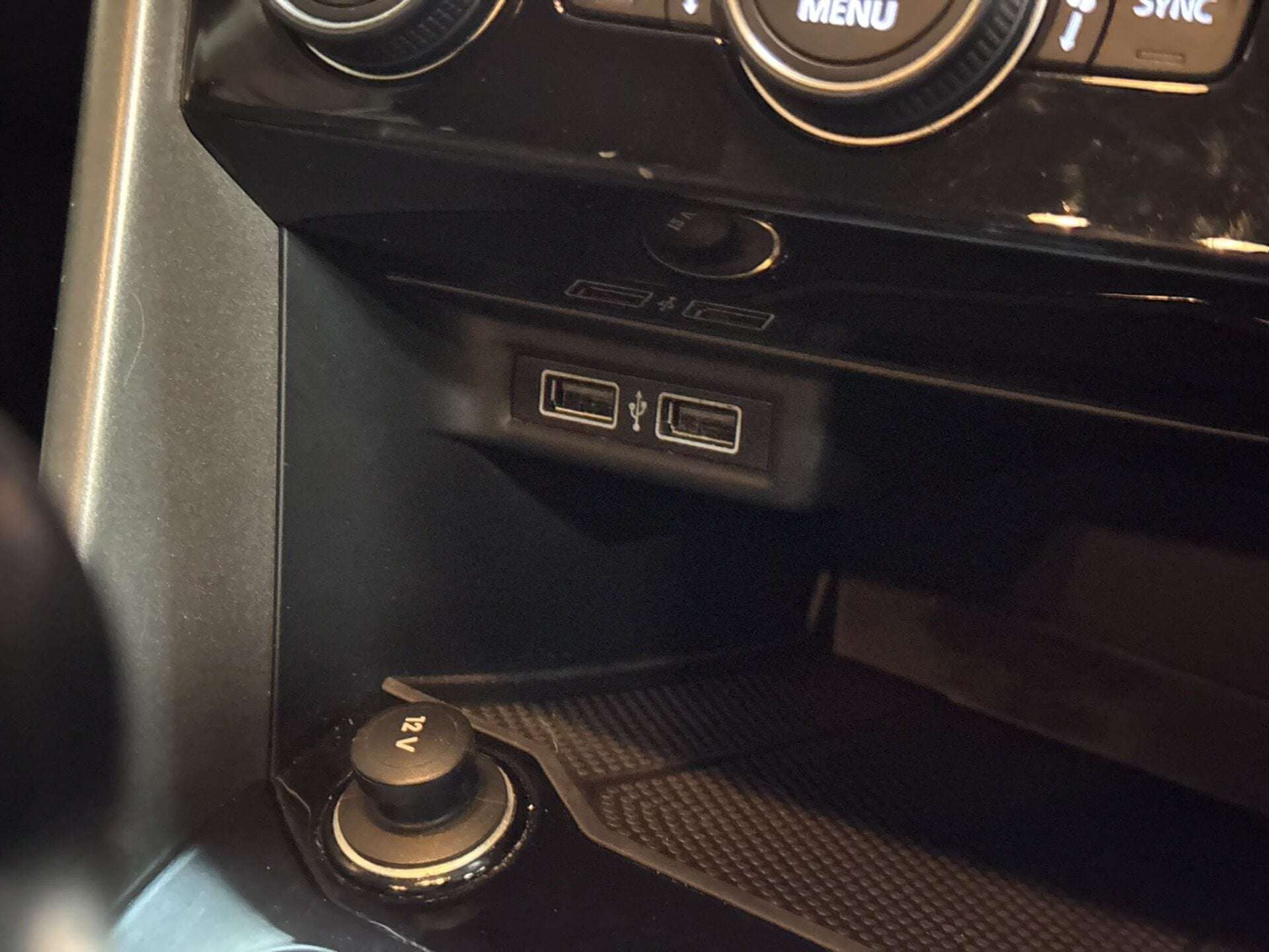 2020 VOLKSWAGEN T-ROC 2020 VOLKSWAGEN T-ROC