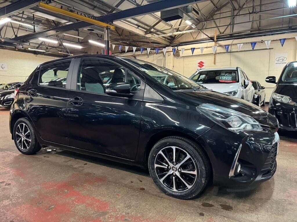 A 2018 TOYOTA YARIS VVT-I ICON TECH A 2018 TOYOTA YARIS VVT-I ICON TECH