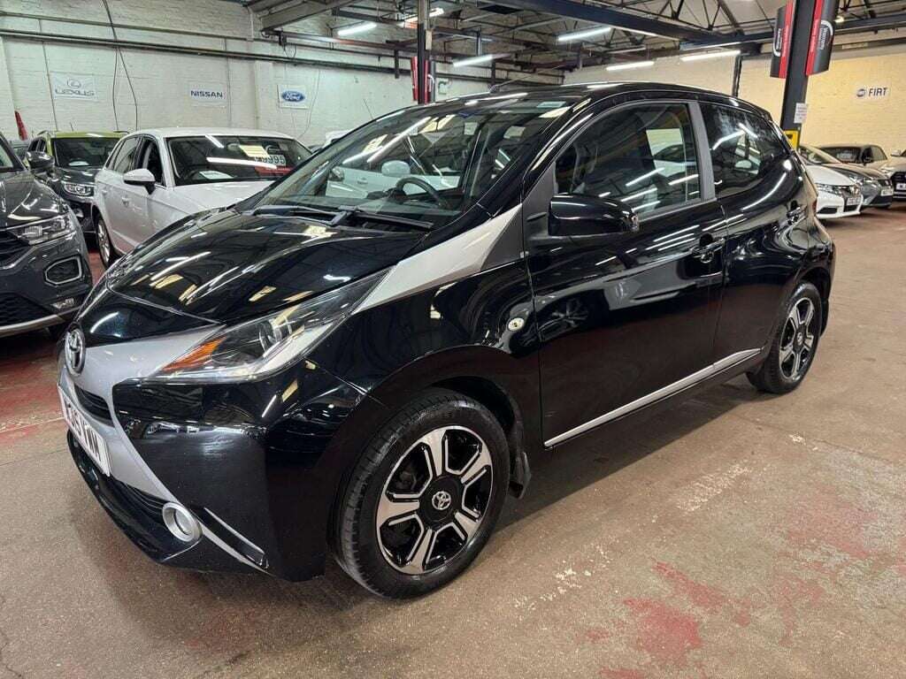 A 2015 TOYOTA AYGO VVT-I X-CLUSIV A 2015 TOYOTA AYGO VVT-I X-CLUSIV
