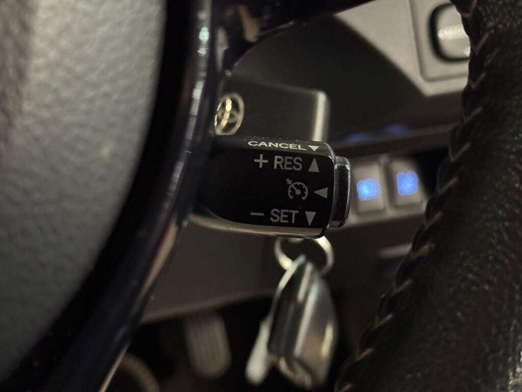 2018 TOYOTA YARIS 2018 TOYOTA YARIS