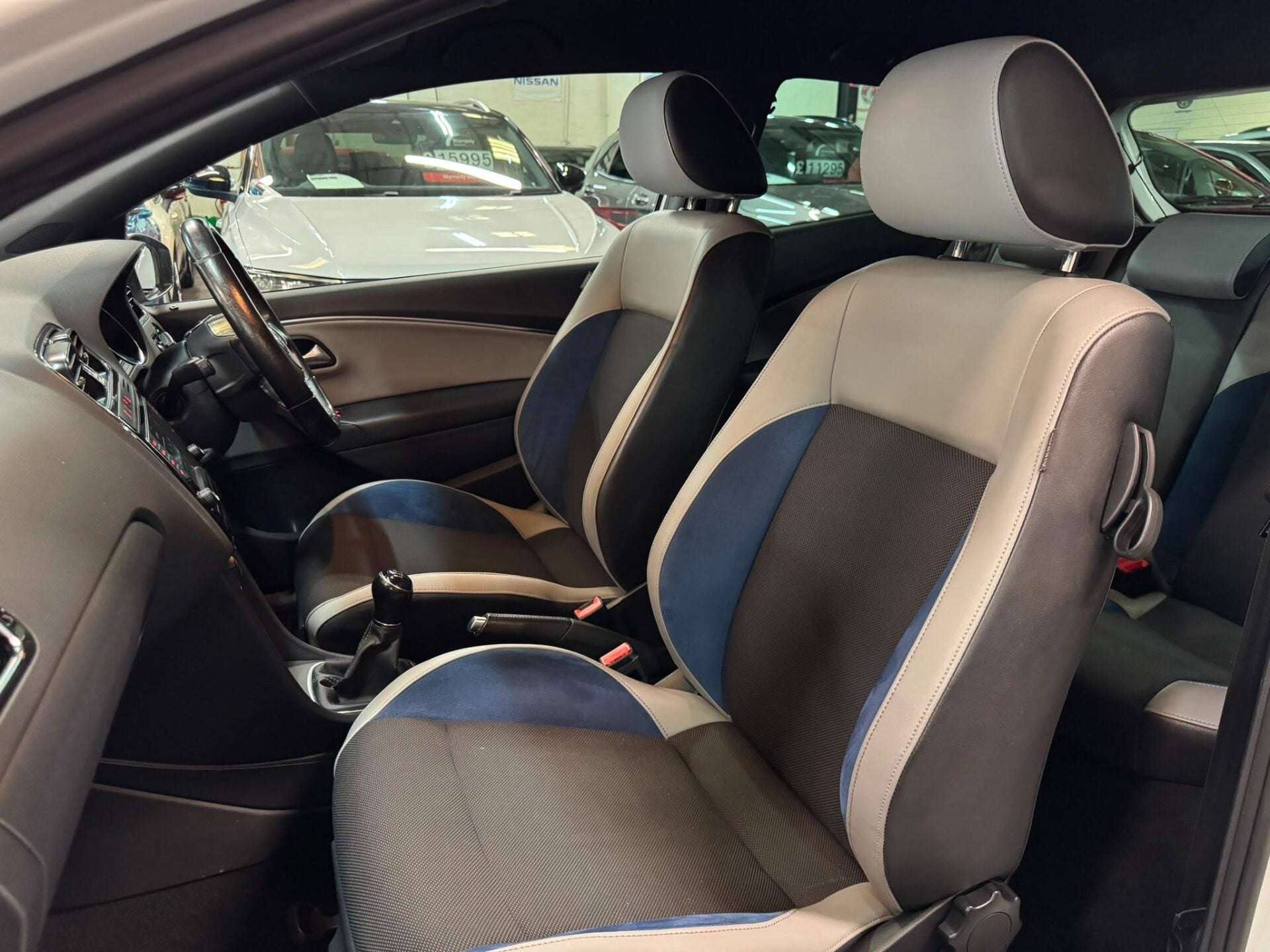 2015 VOLKSWAGEN POLO 2015 VOLKSWAGEN POLO