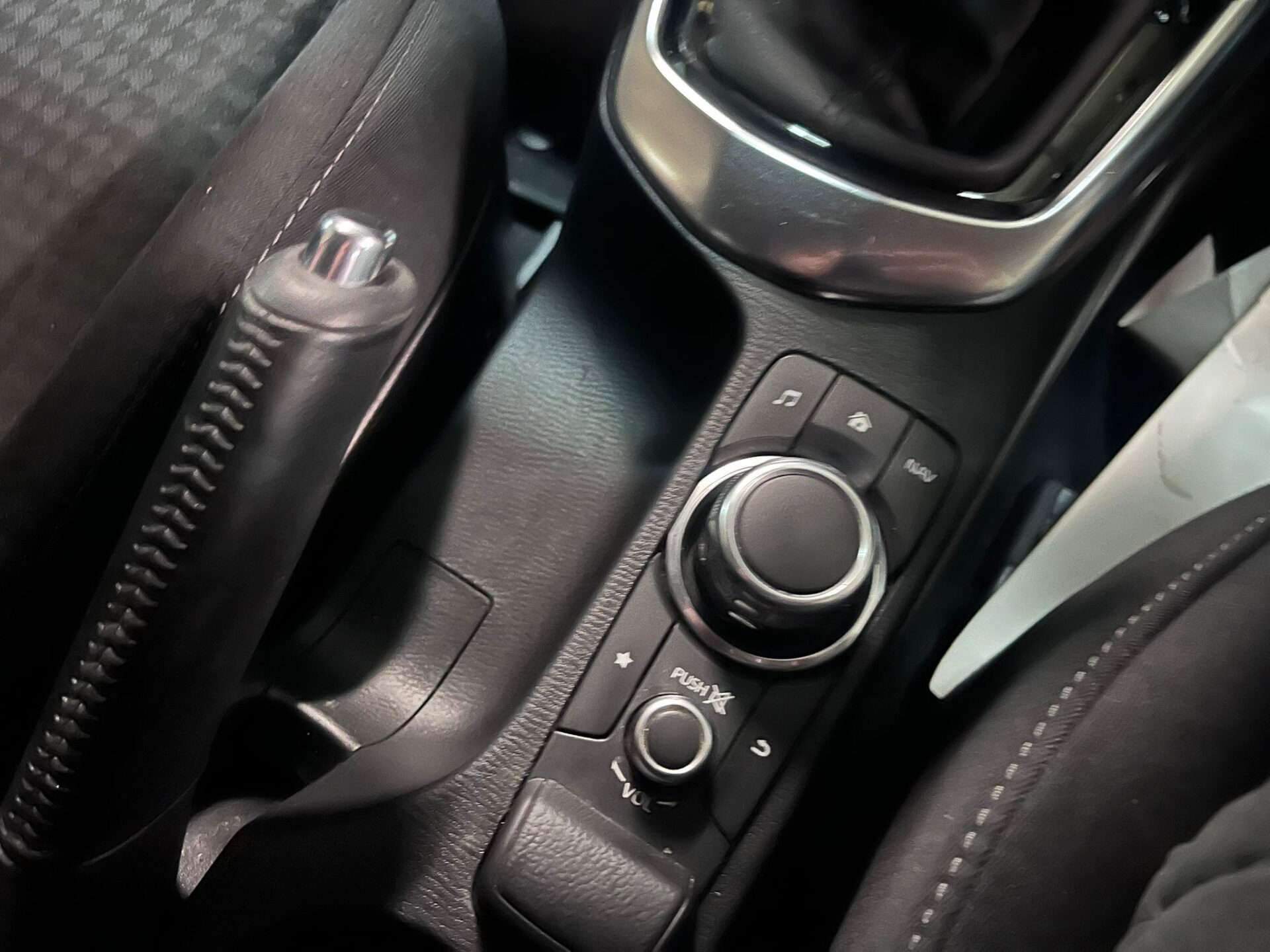 2018 MAZDA 2 2018 MAZDA 2