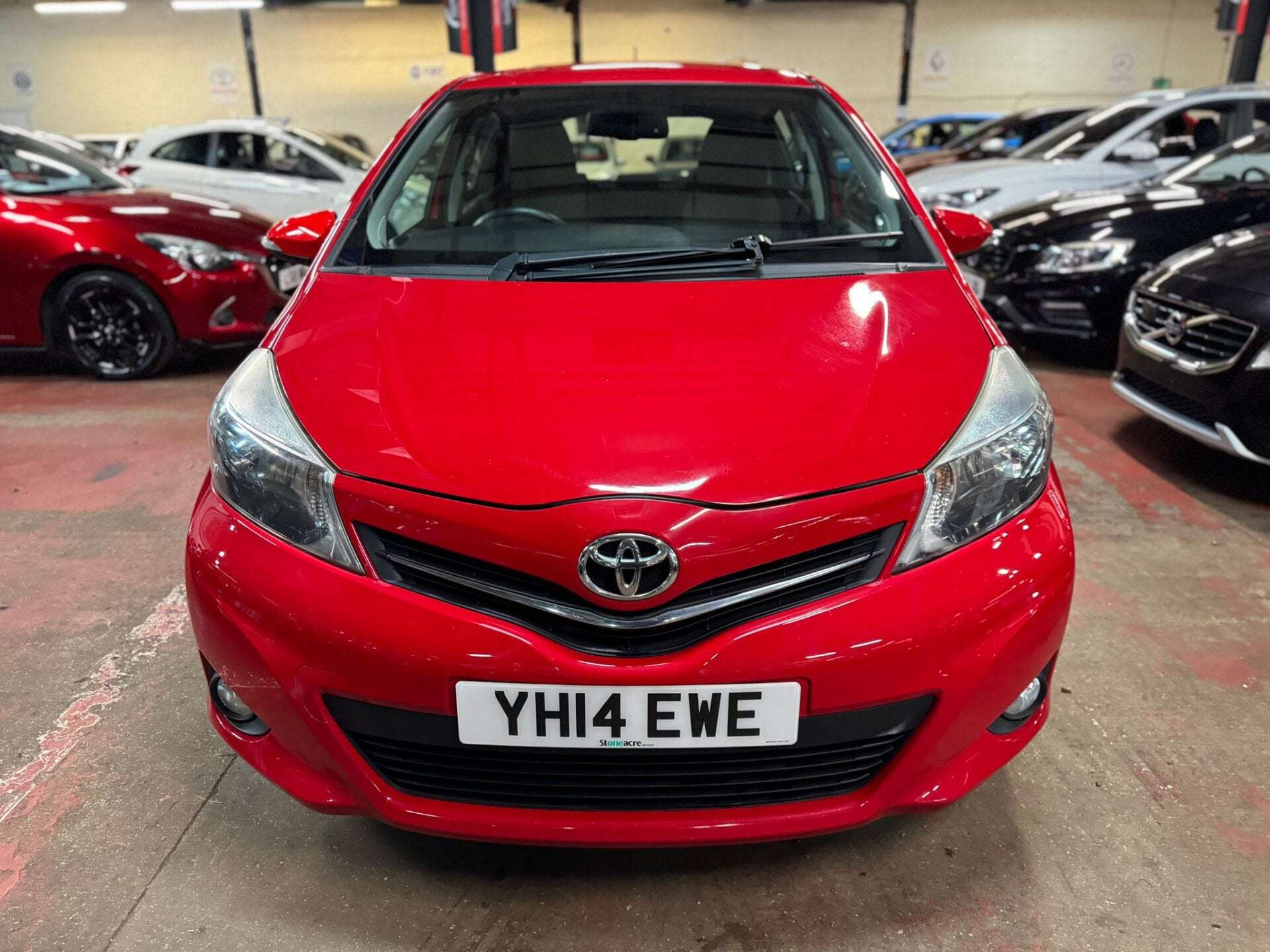 A 2014 TOYOTA YARIS VVT-I ICON PLUS A 2014 TOYOTA YARIS VVT-I ICON PLUS