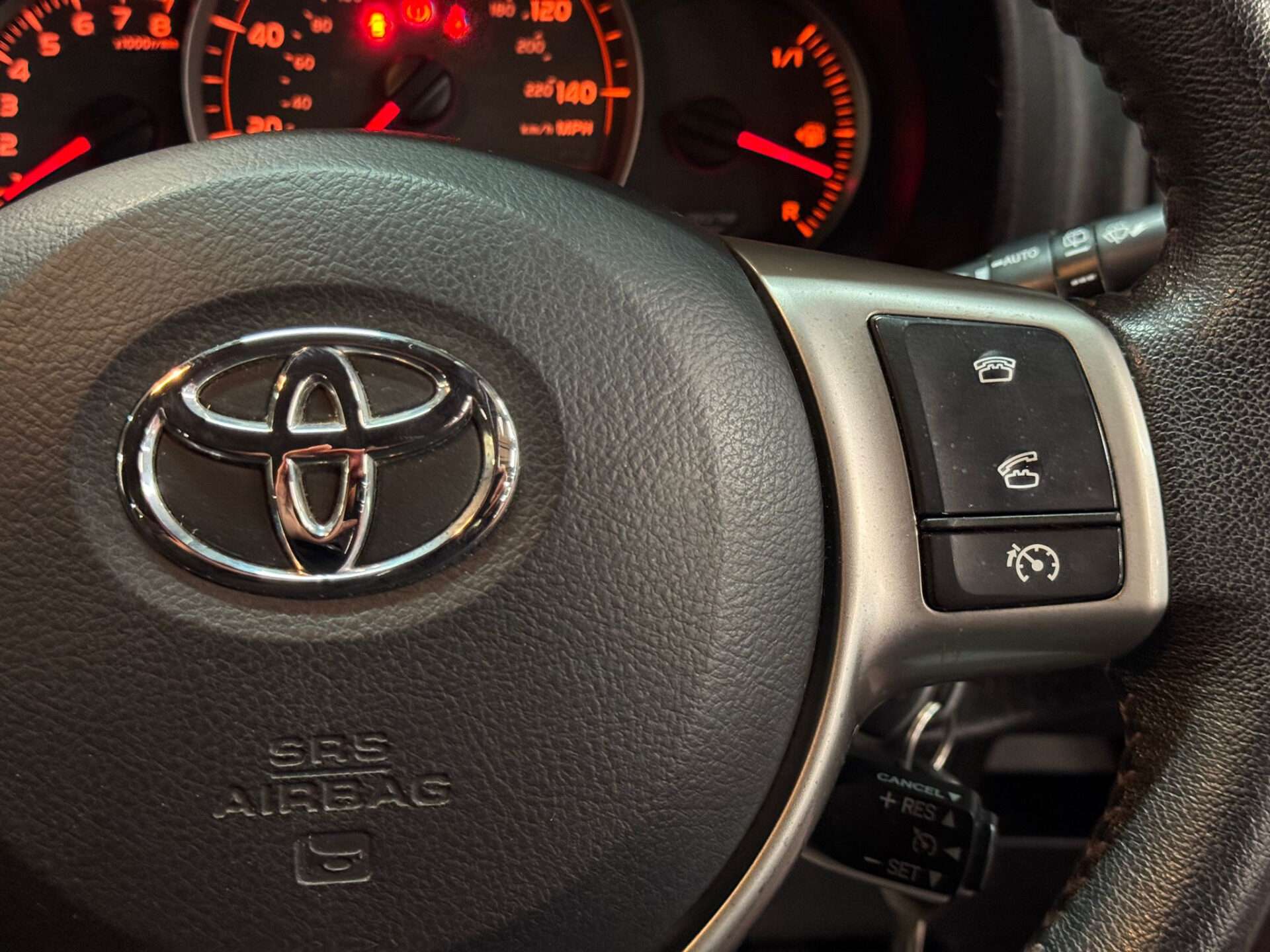 2014 TOYOTA YARIS 2014 TOYOTA YARIS