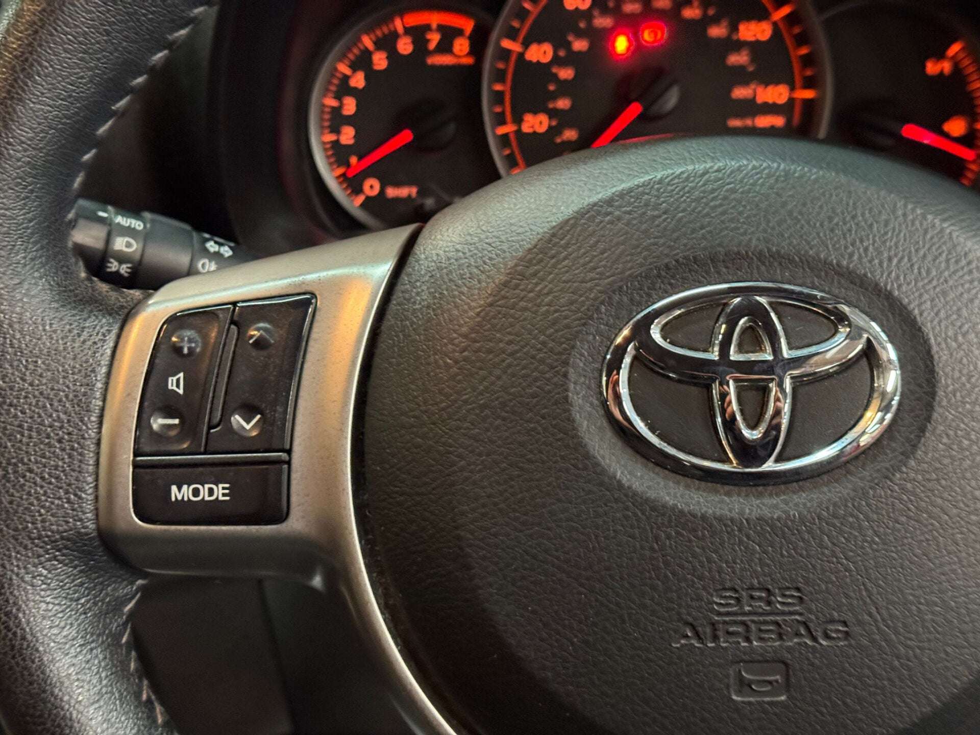 2014 TOYOTA YARIS 2014 TOYOTA YARIS