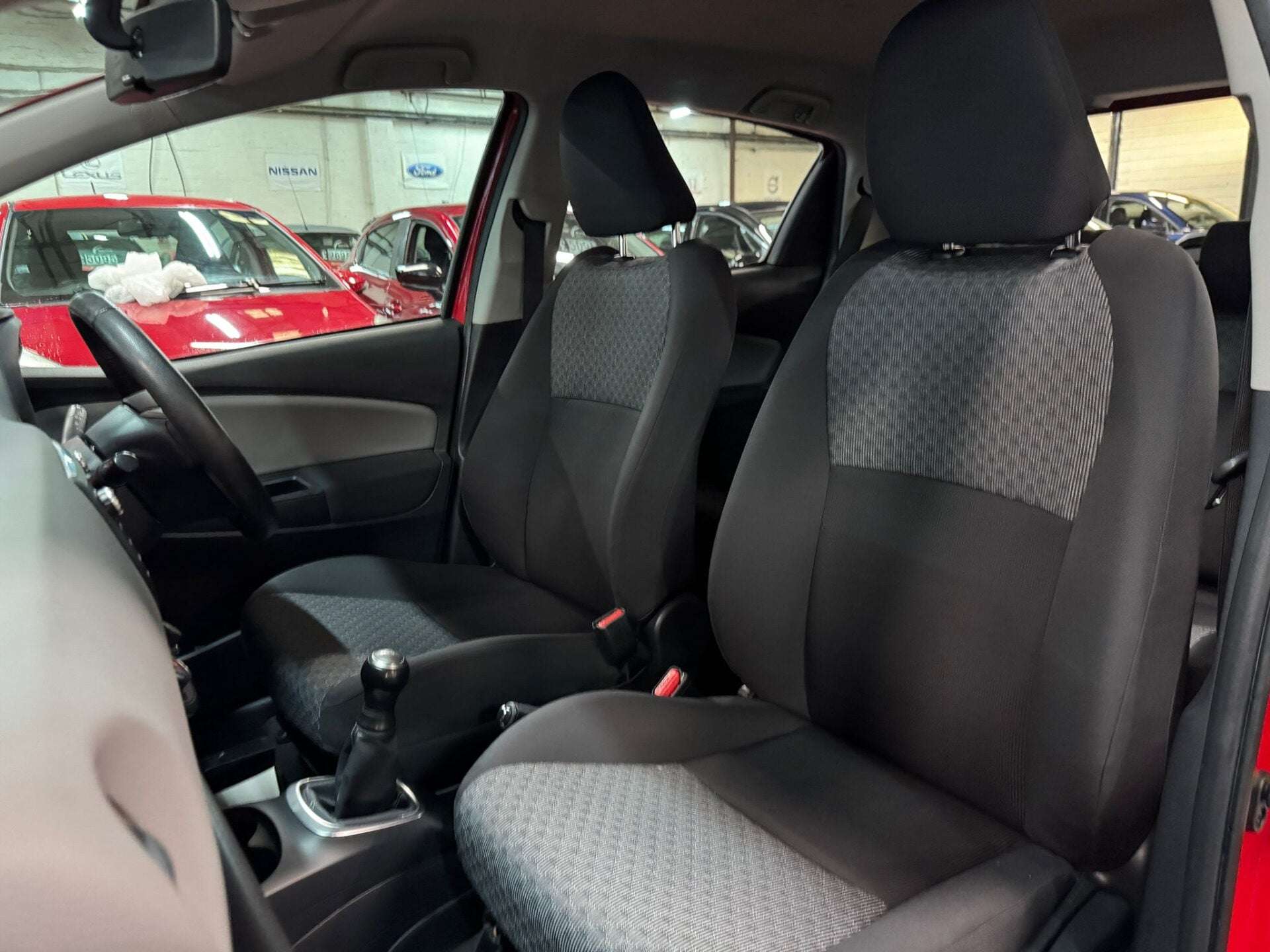 2015 TOYOTA YARIS 2015 TOYOTA YARIS