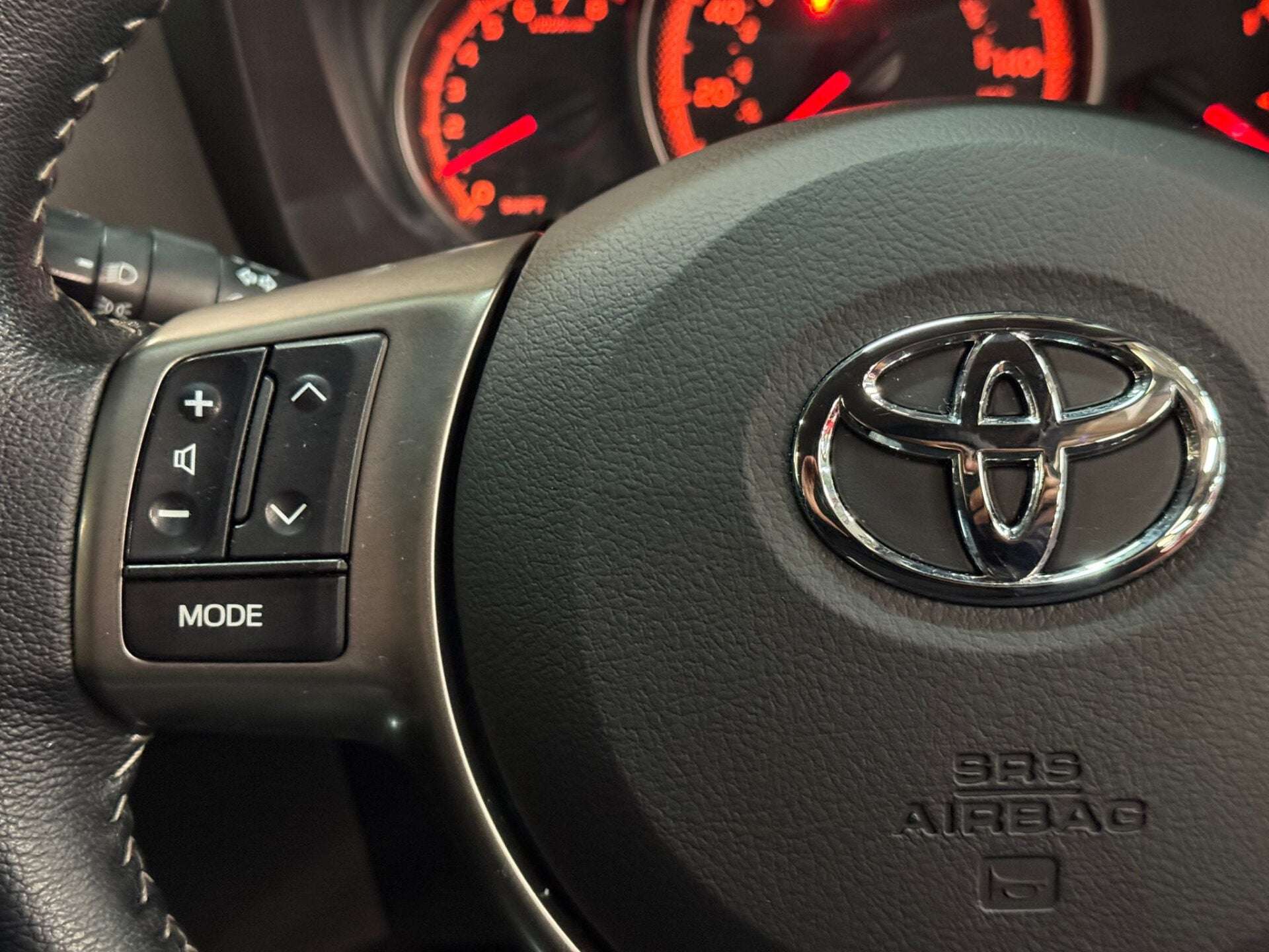 2015 TOYOTA YARIS 2015 TOYOTA YARIS