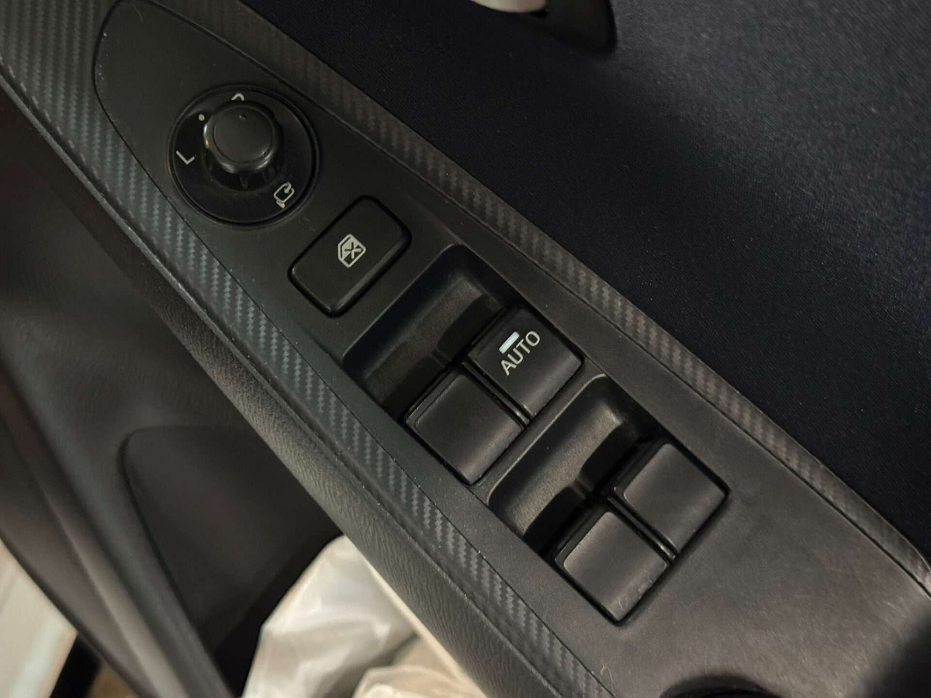 2017 MAZDA 2 2017 MAZDA 2