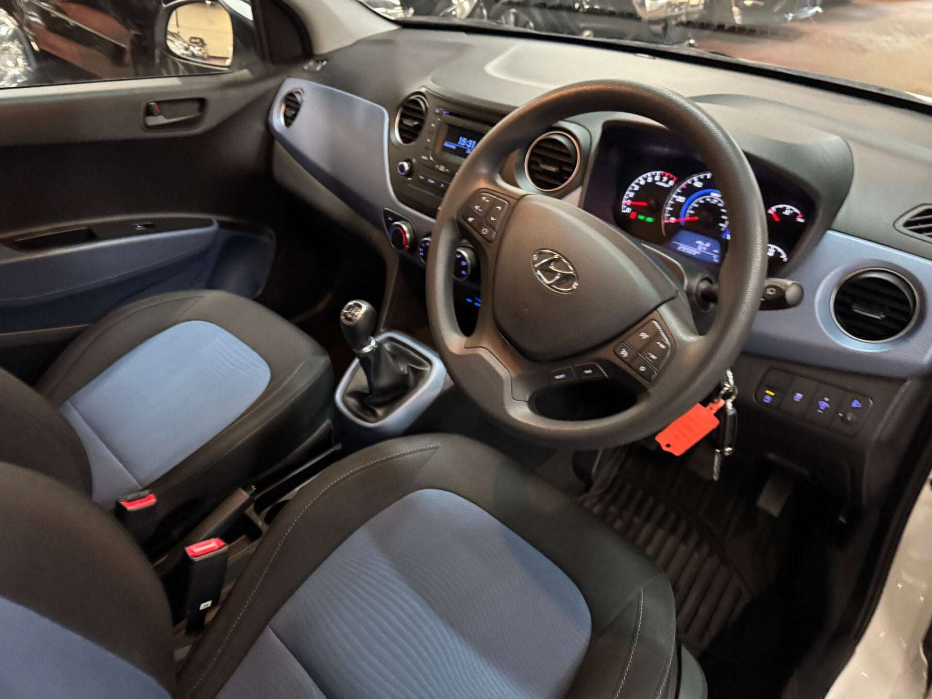 2016 HYUNDAI I10 2016 HYUNDAI I10