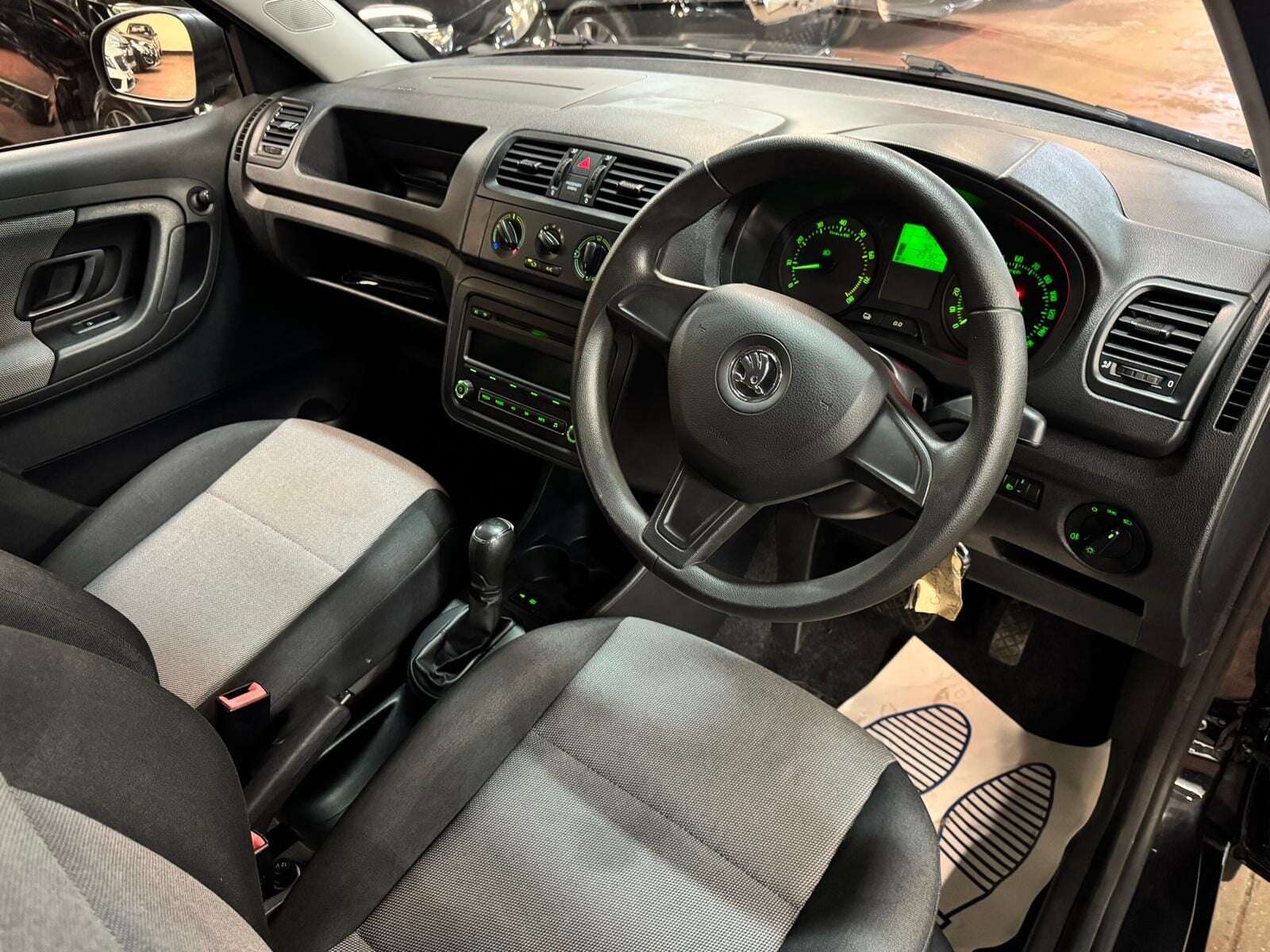 2014 SKODA FABIA 2014 SKODA FABIA