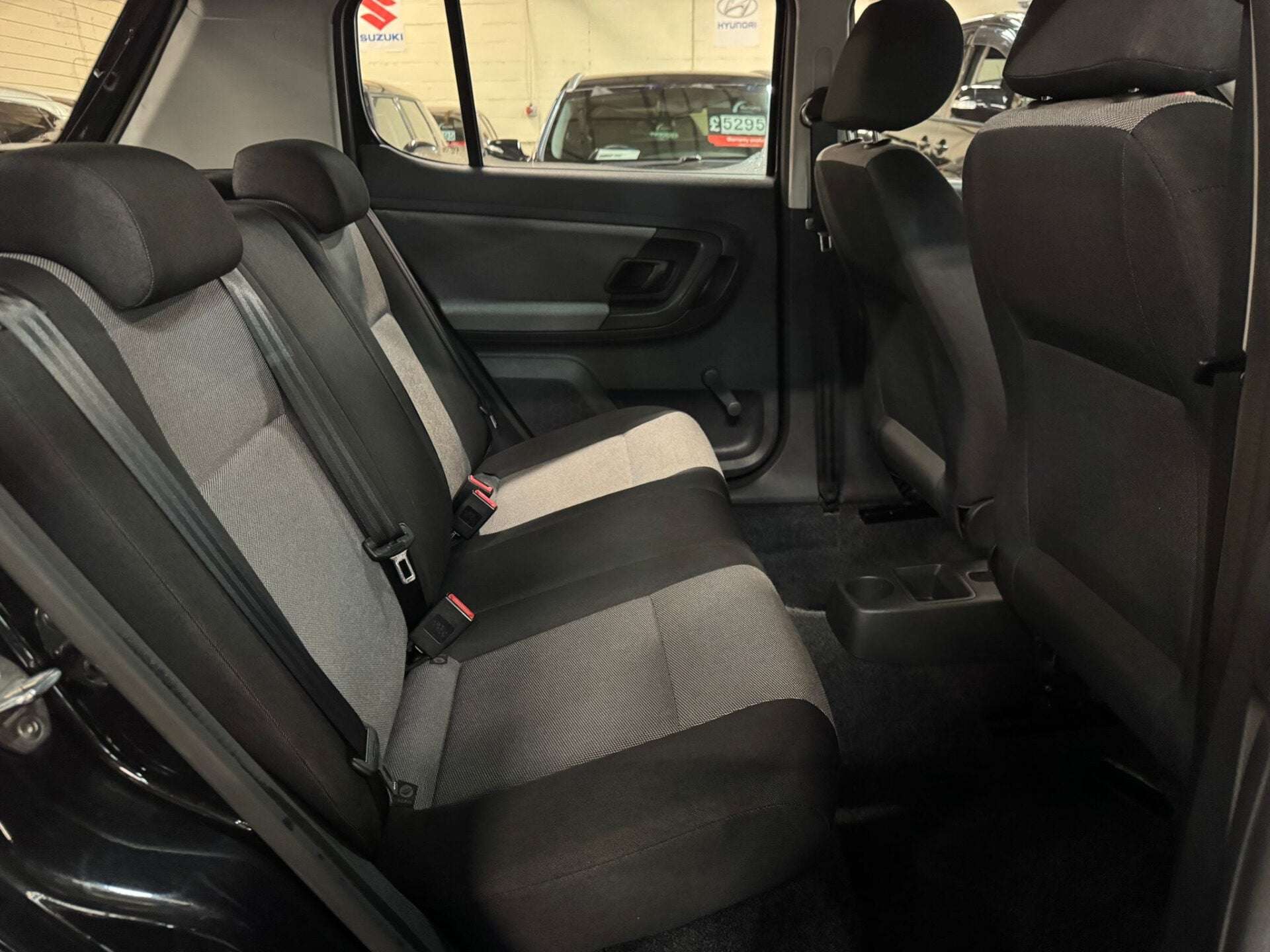 2014 SKODA FABIA 2014 SKODA FABIA