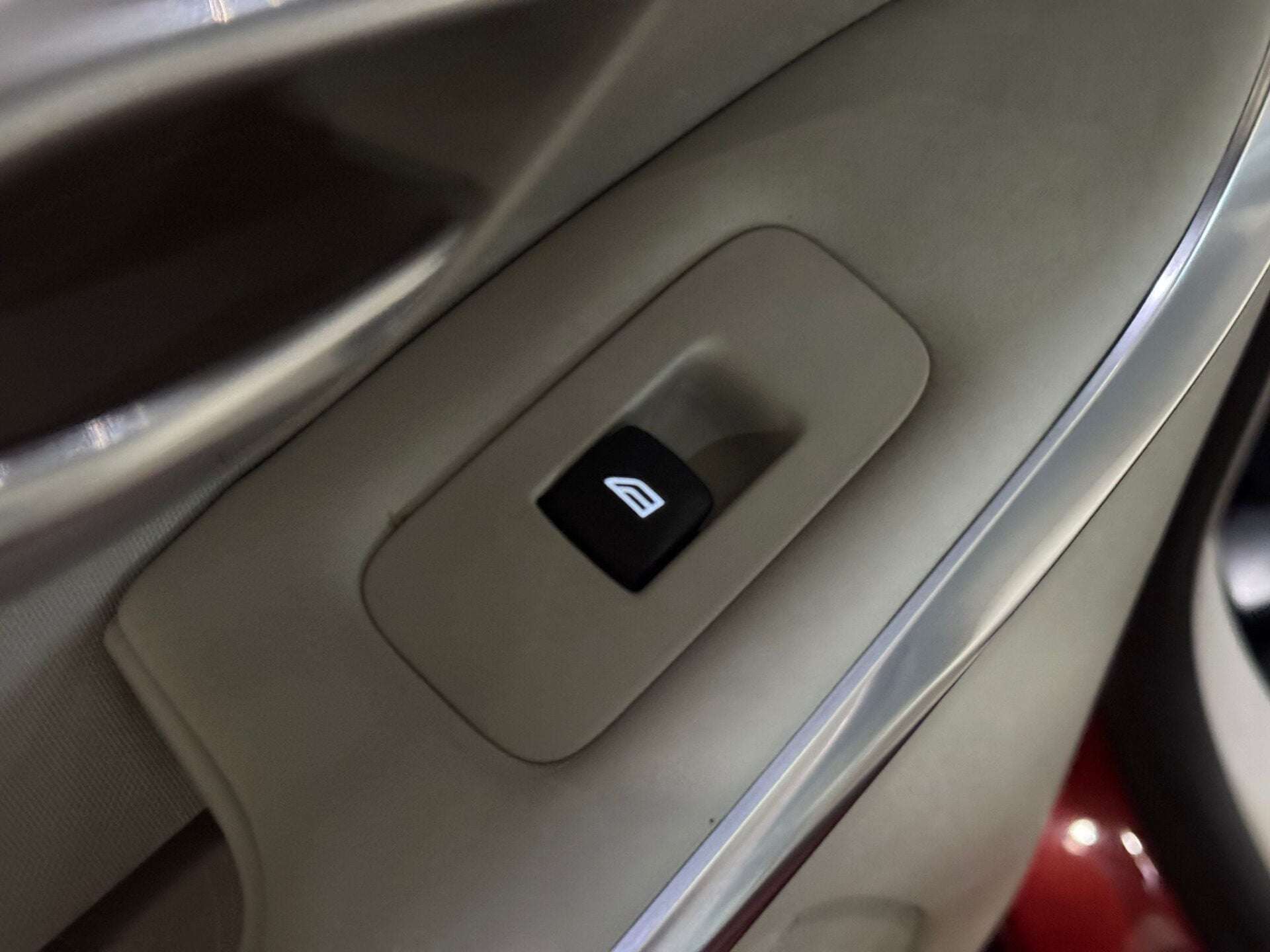 2014 VOLVO V40 2014 VOLVO V40